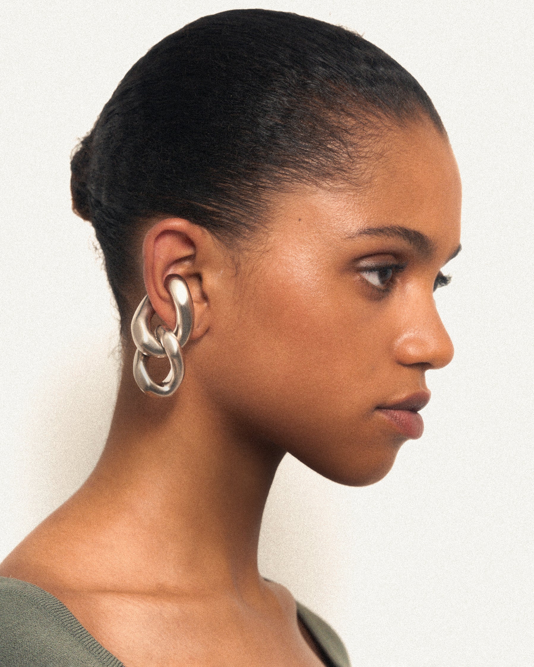 Catena double ear cuff