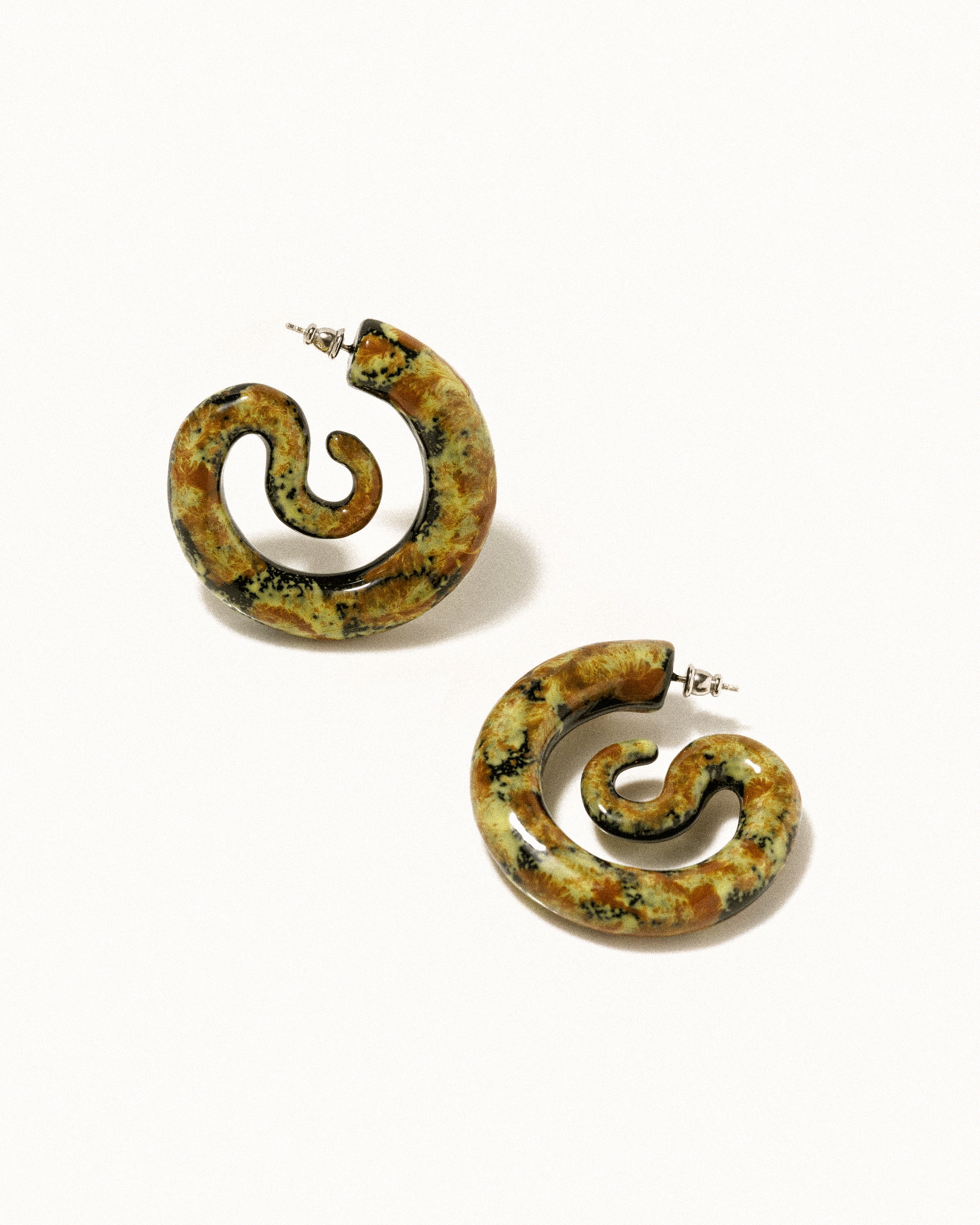 Enameled serpent hoops medium