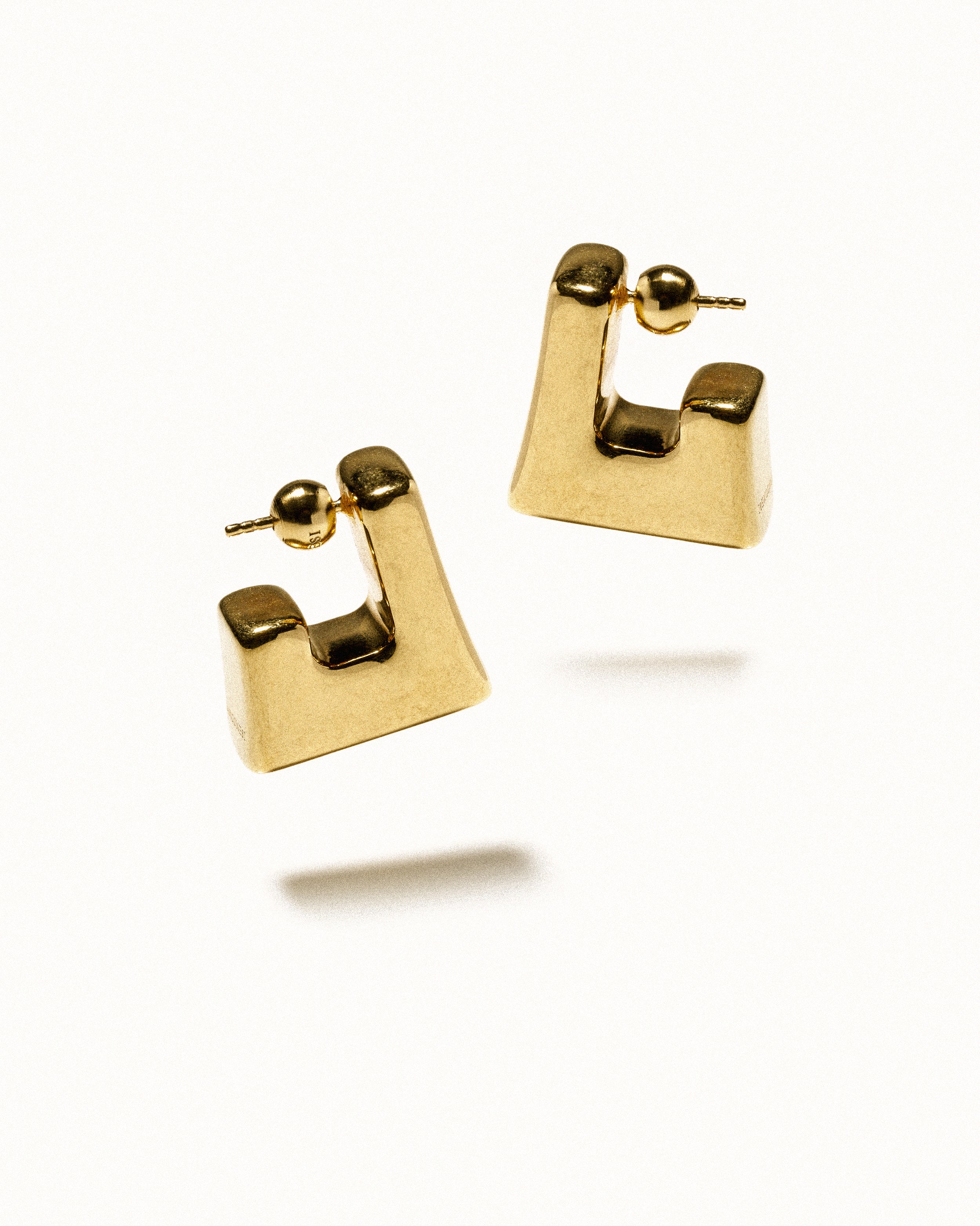 Cubo earrings gold