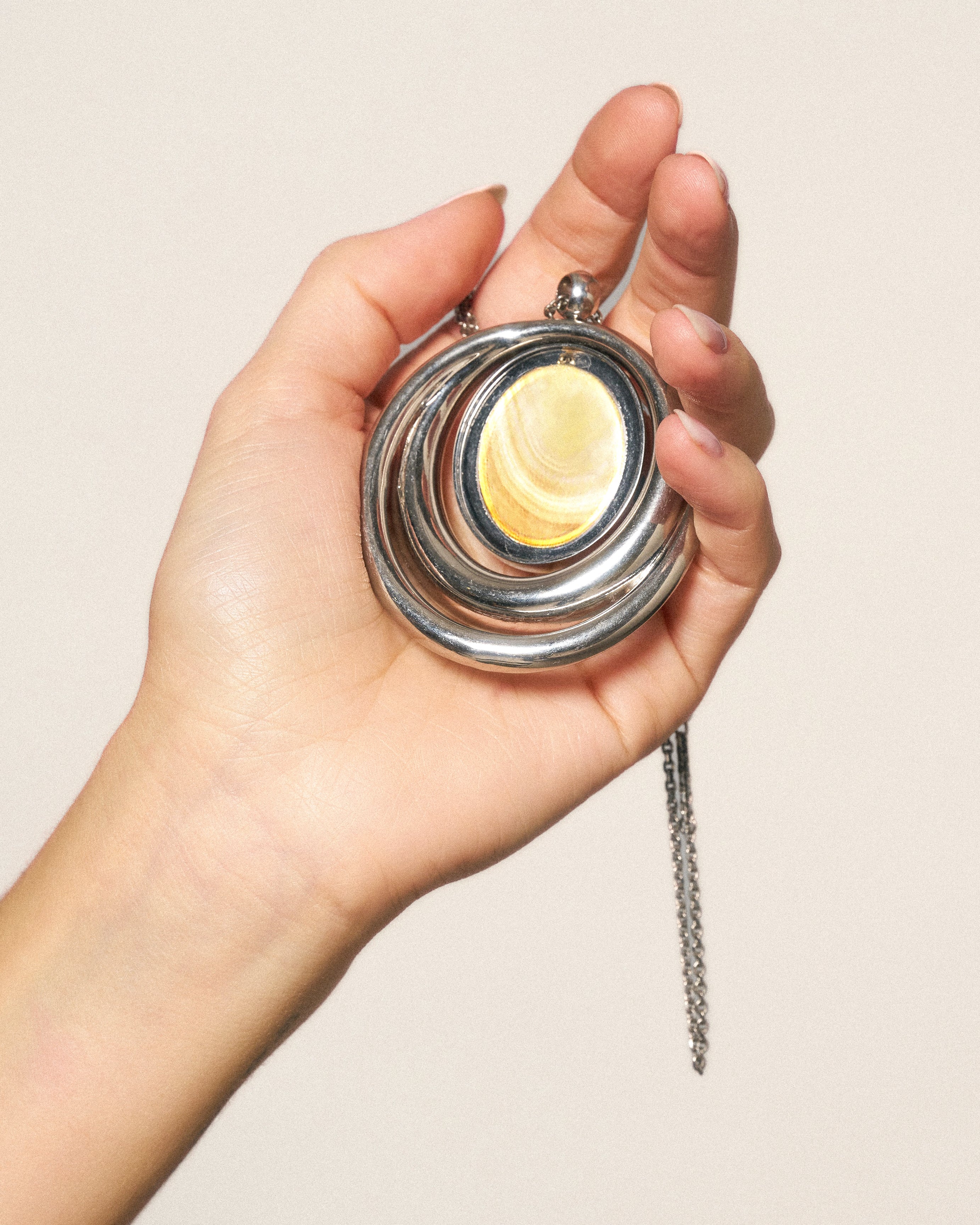 Dusk pendant