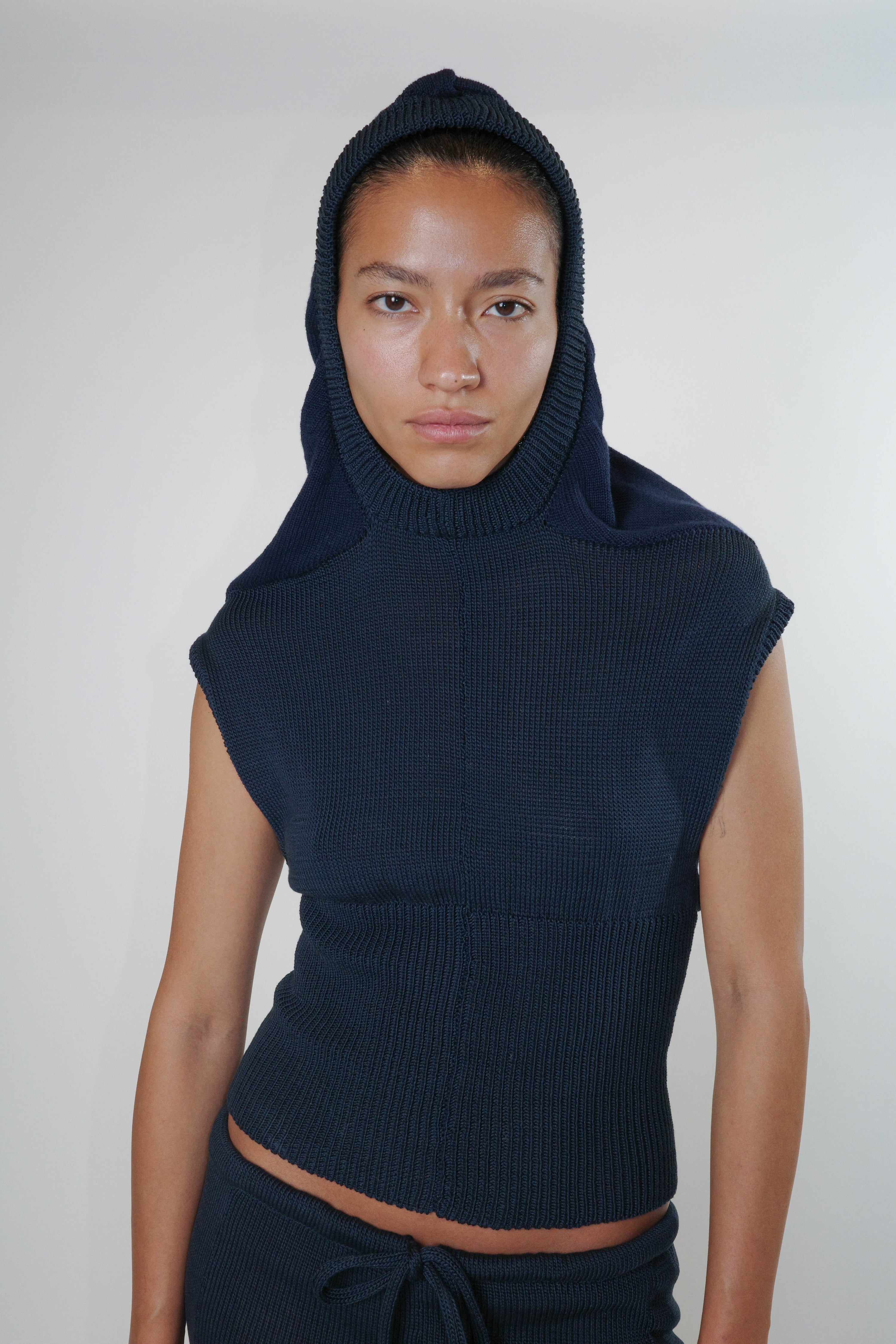 Triangle vest (navy)