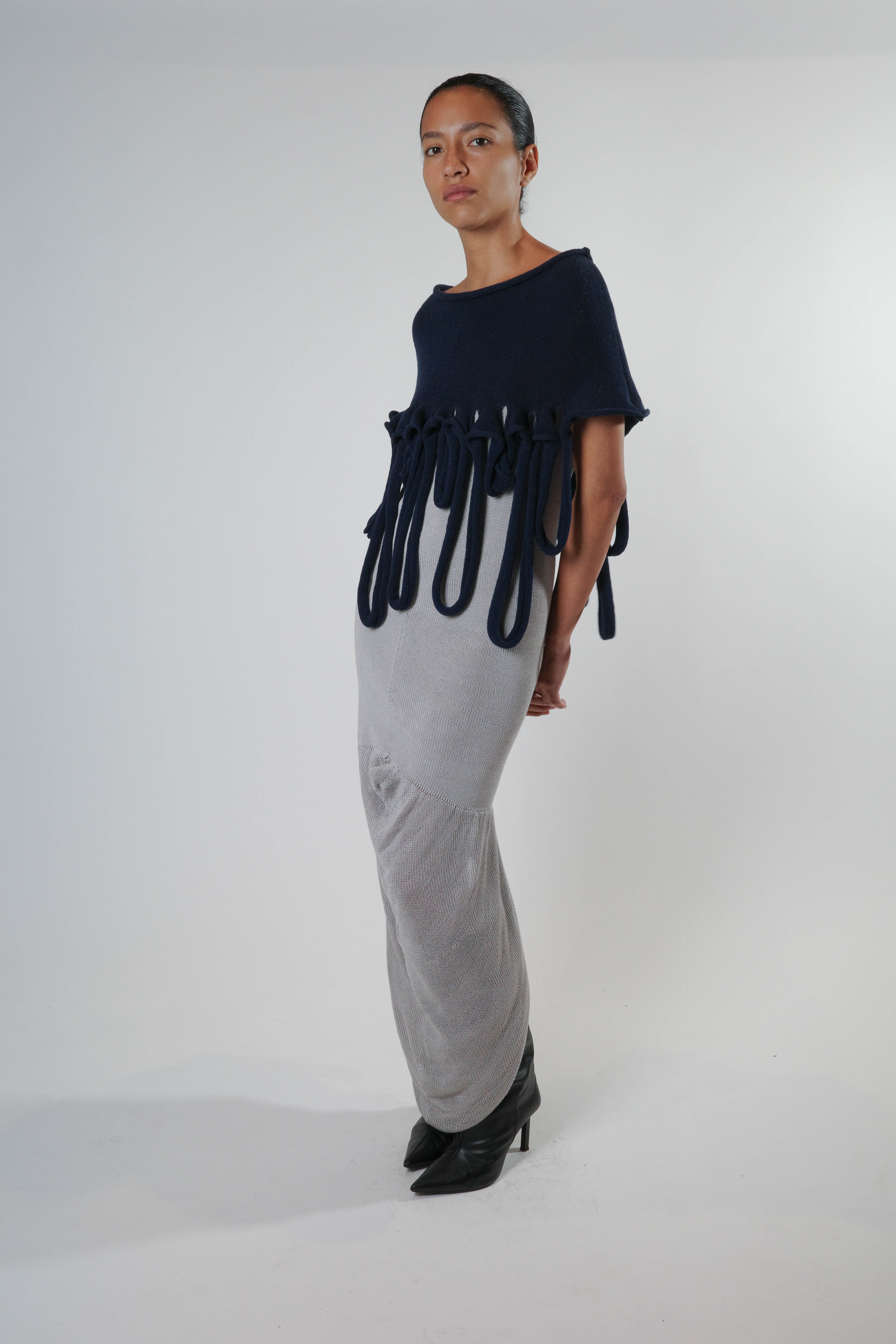 Swiggle poncho (navy)