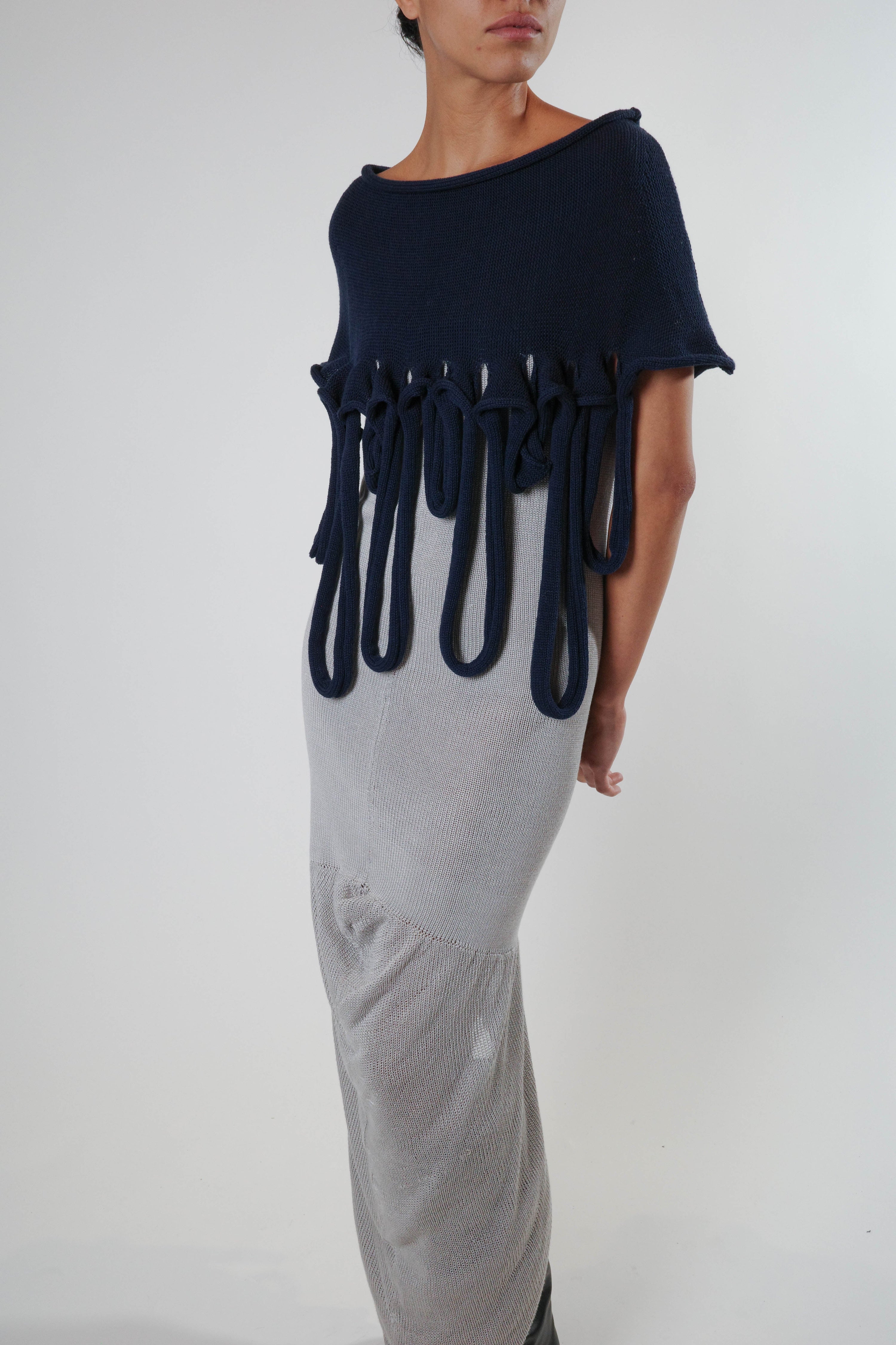 Swiggle poncho (navy)