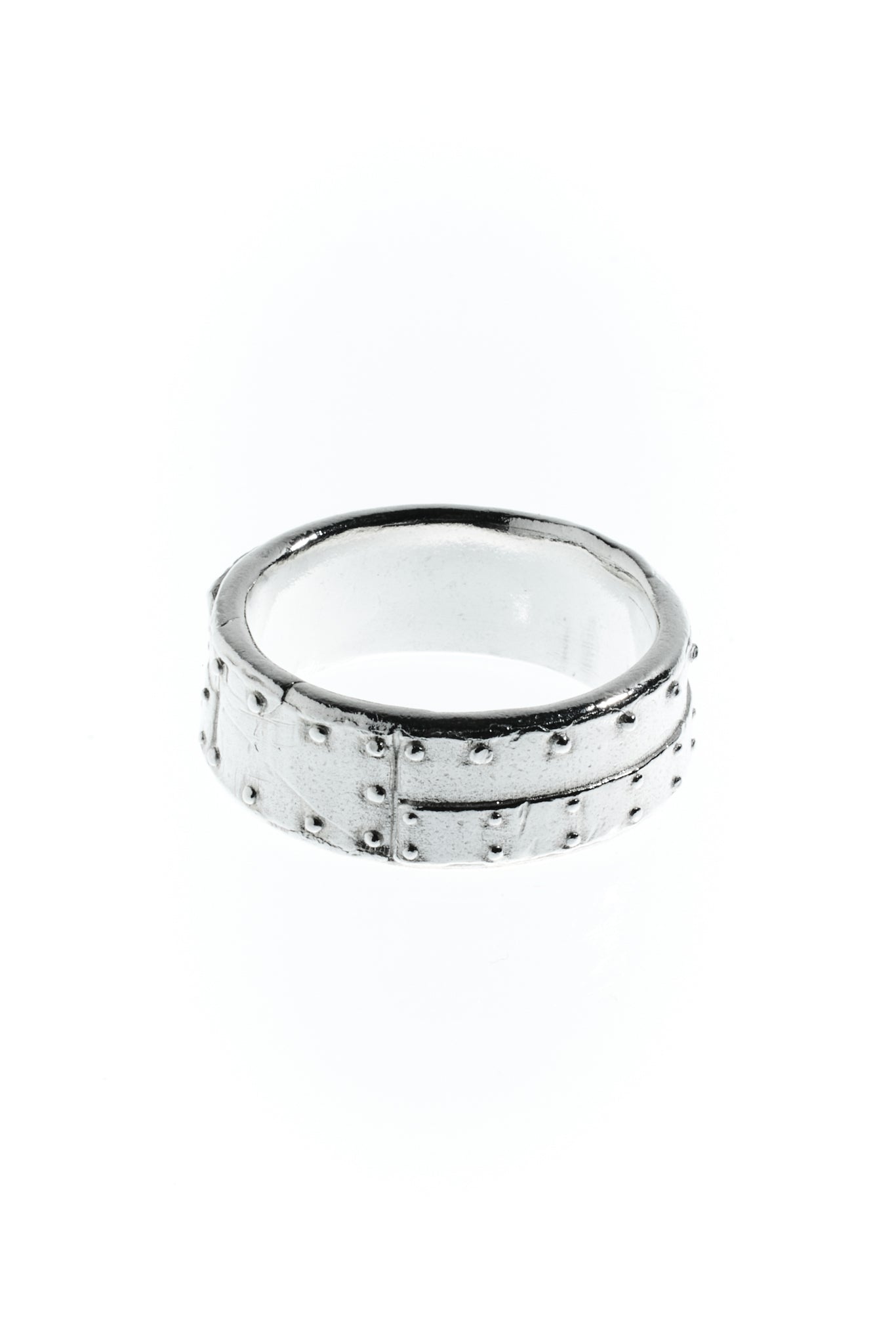 Rivet ring