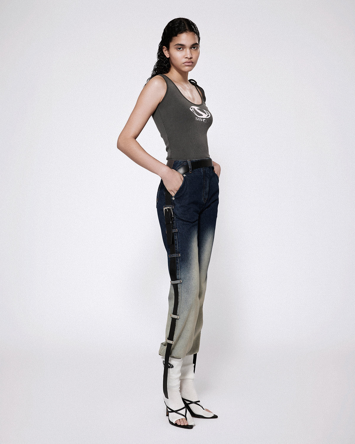 Srvc - wahsed black rib tank