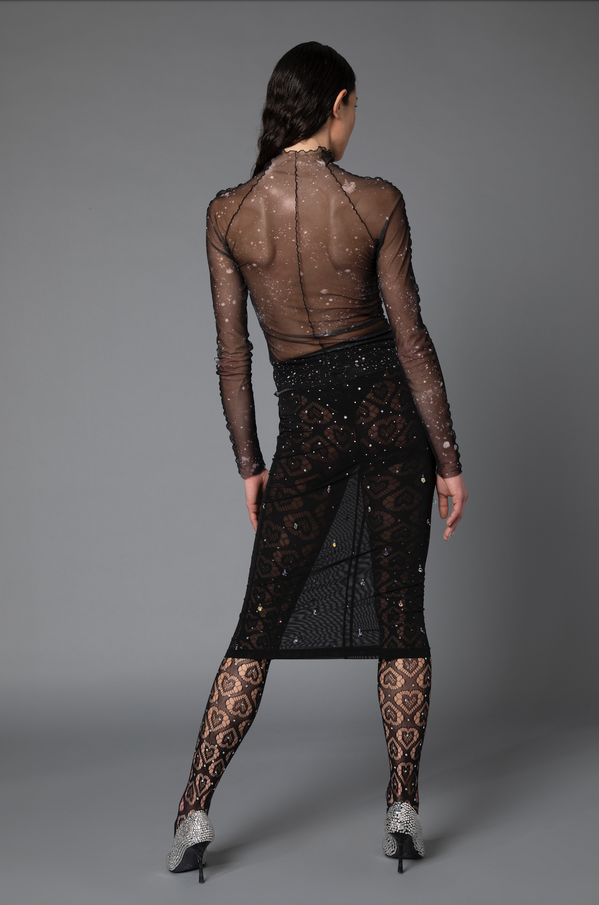 Longuette mesh crystals