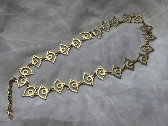 Protective eye belt chain