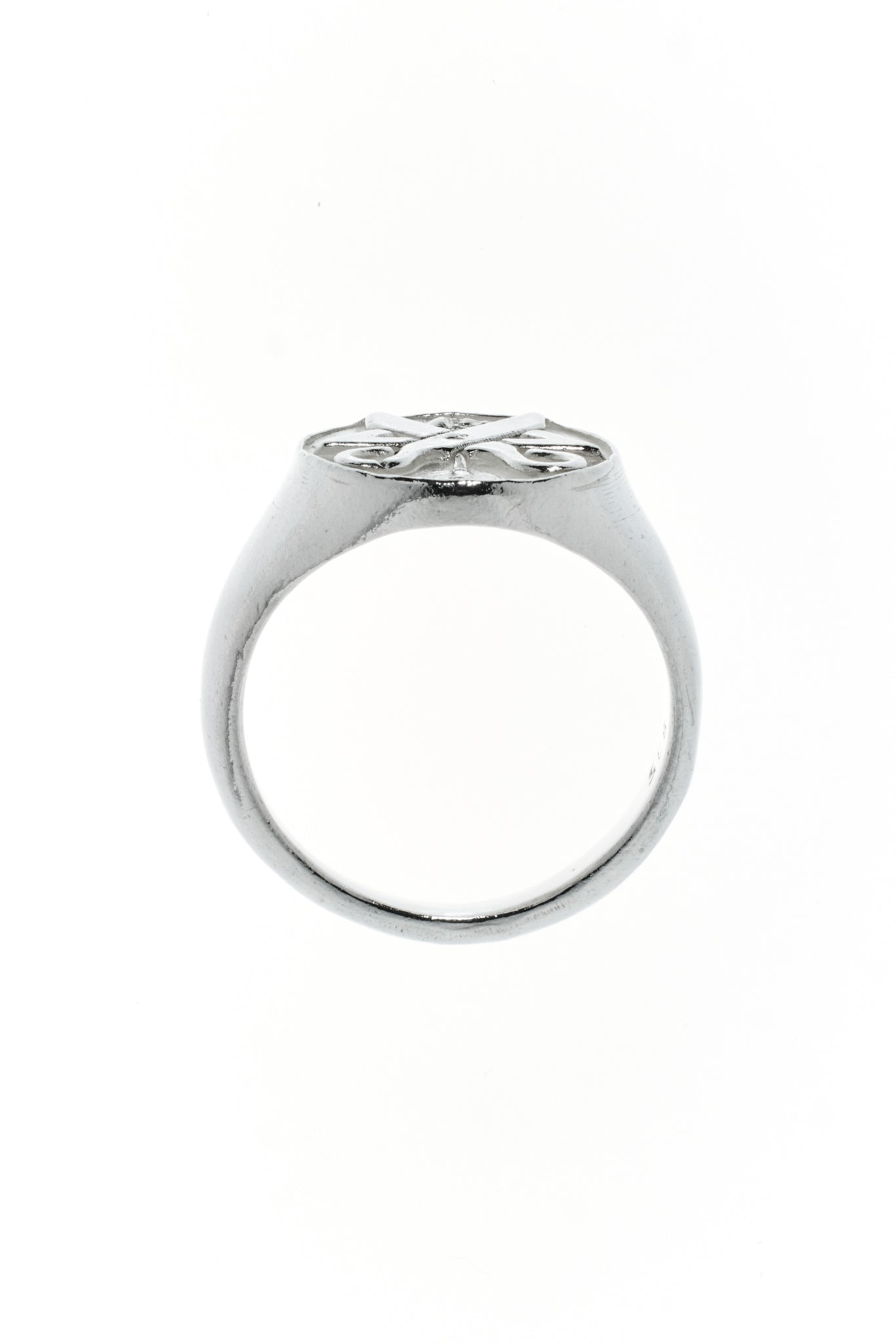 Signet ring