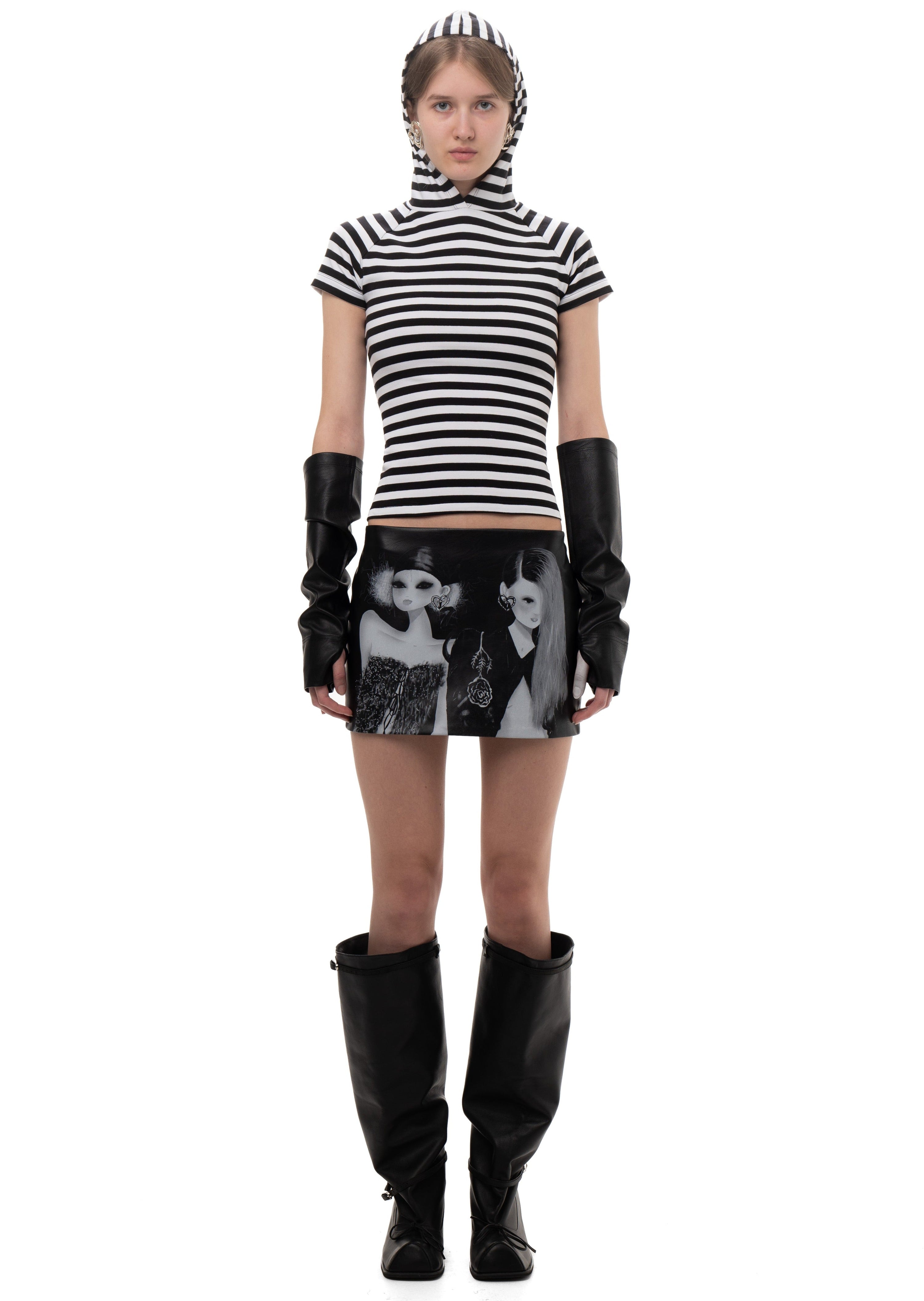 Faux leather mini skirt