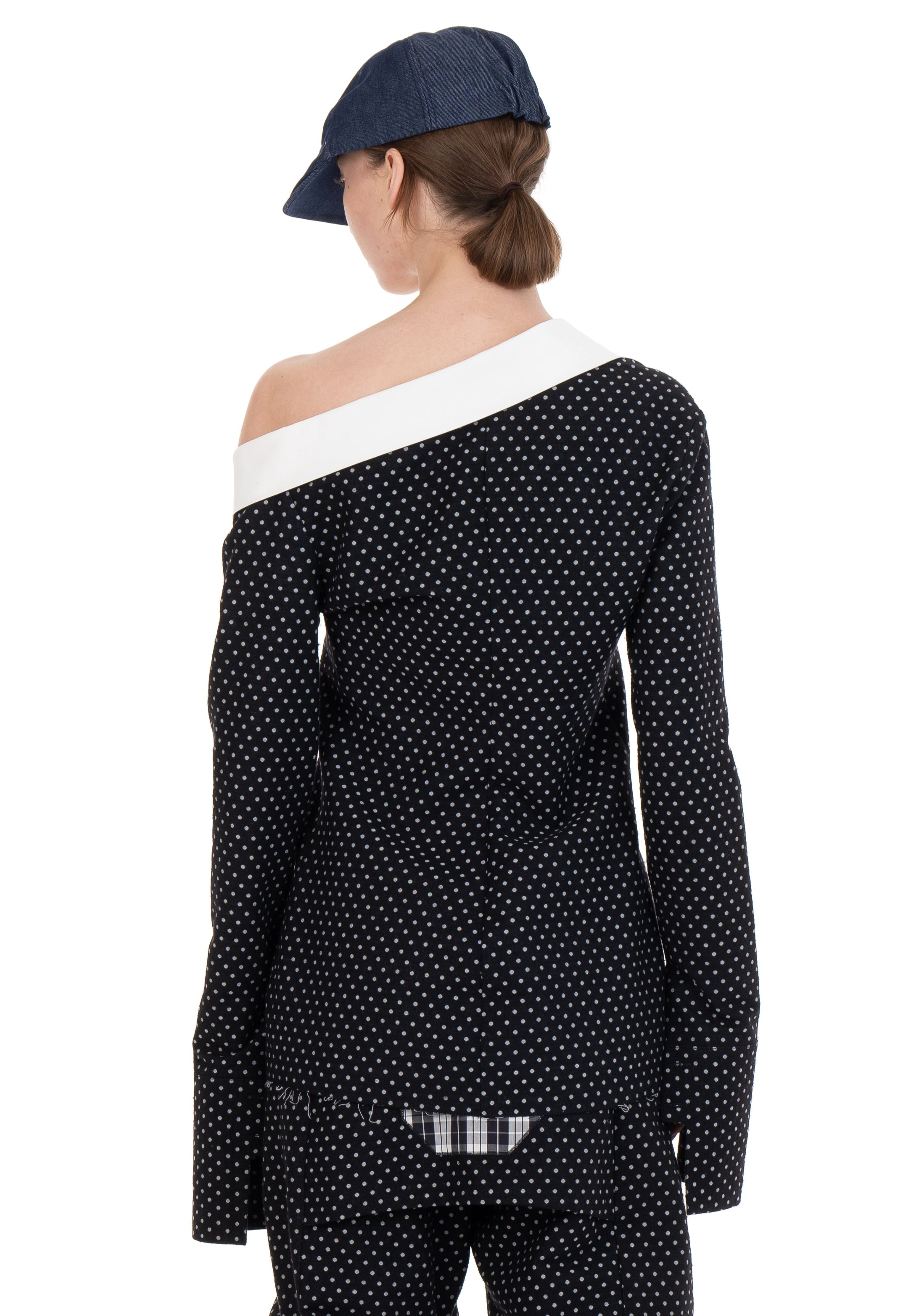 Off shoulder wool shirt