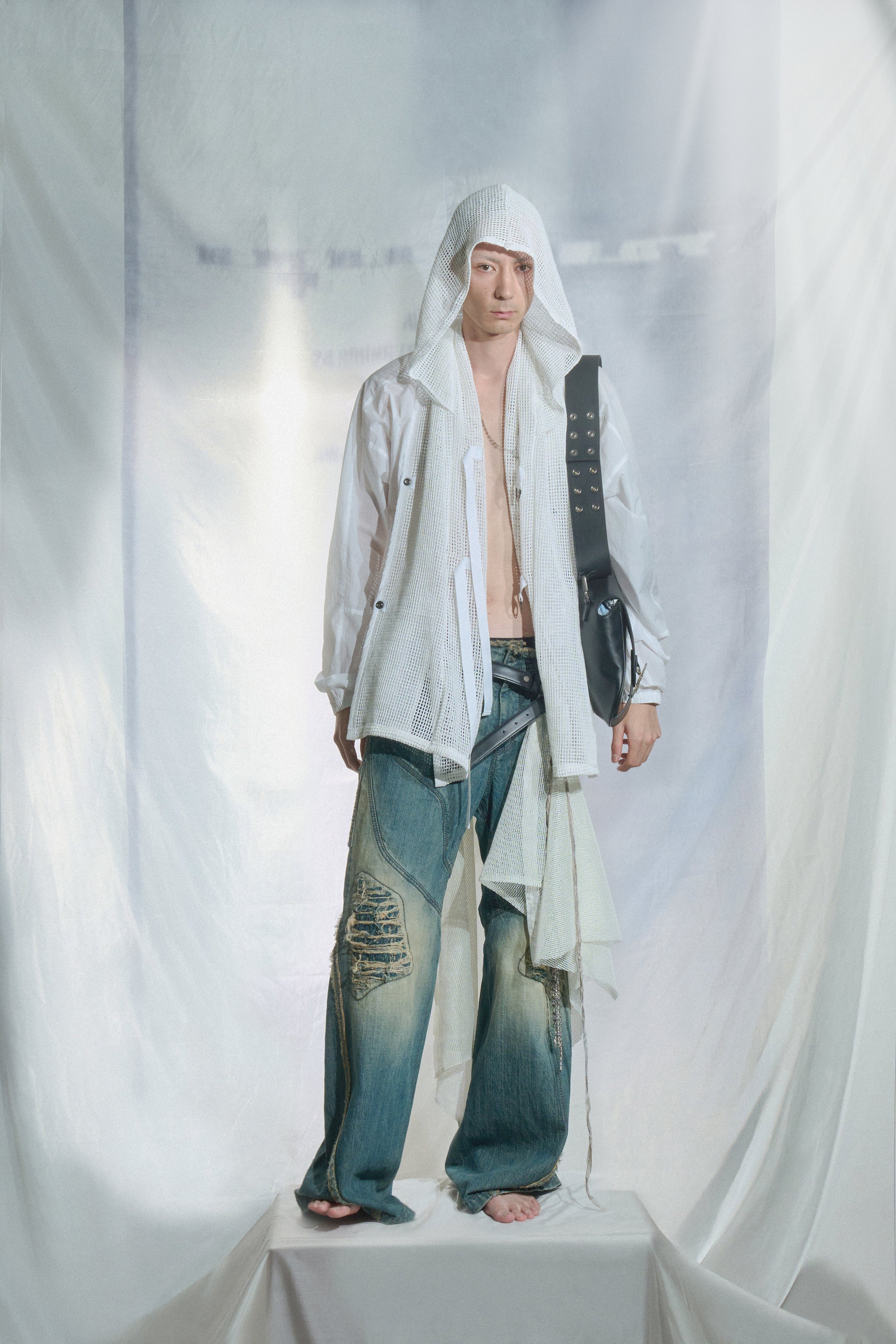 Convertible hooded windbreaker