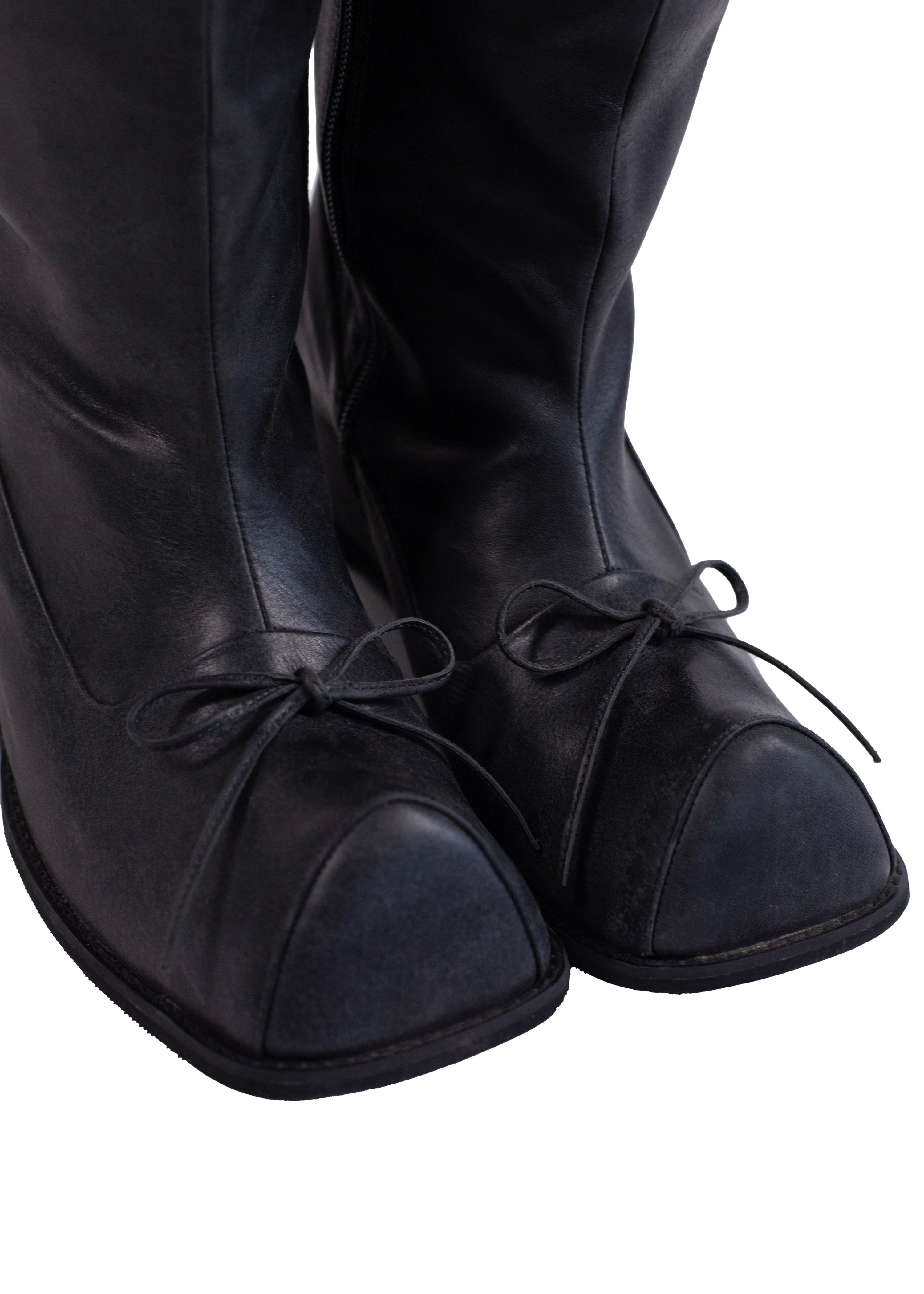 Hofa boots in black