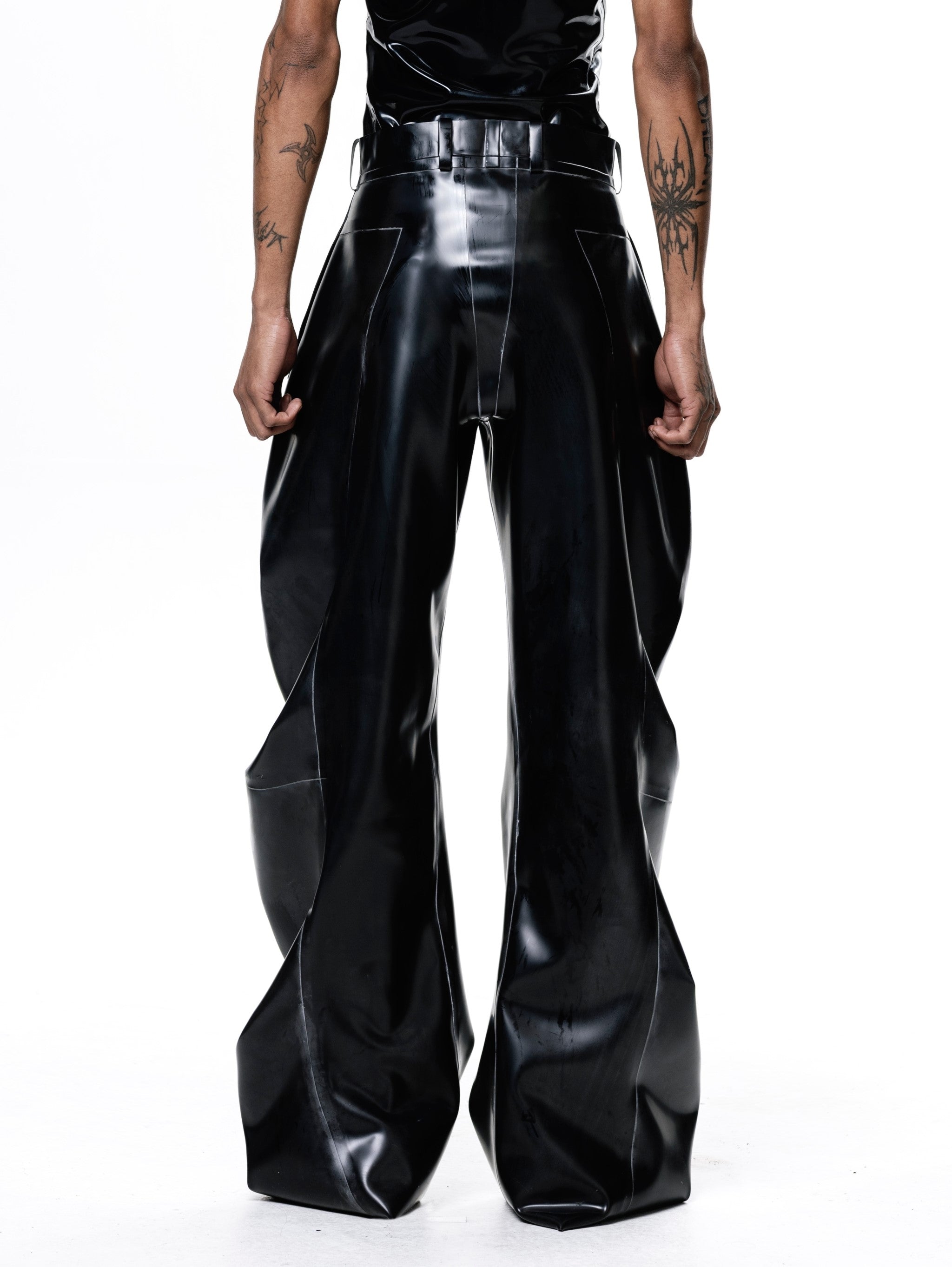 Latex deflated trousers - black