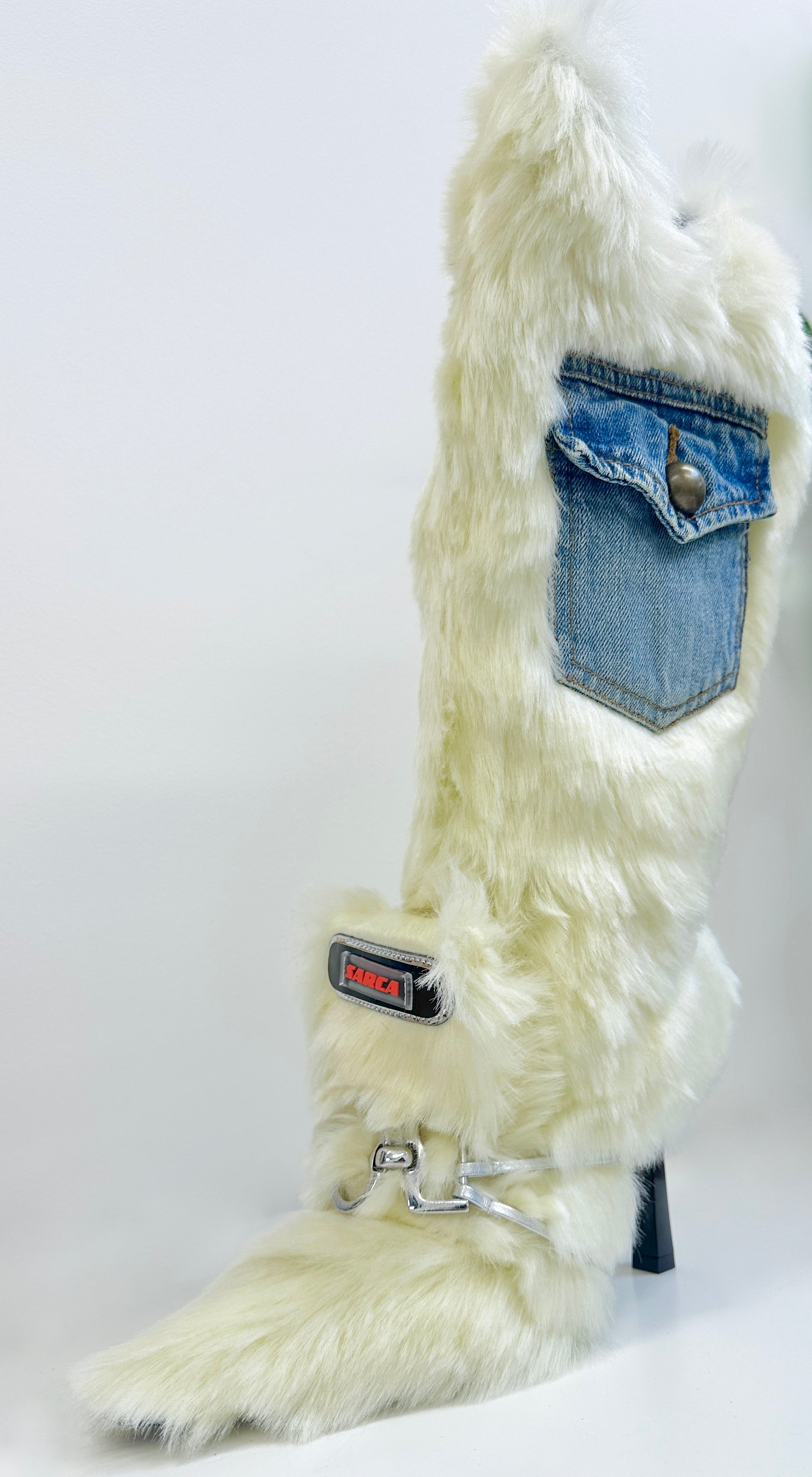 -fuzzy boots beige