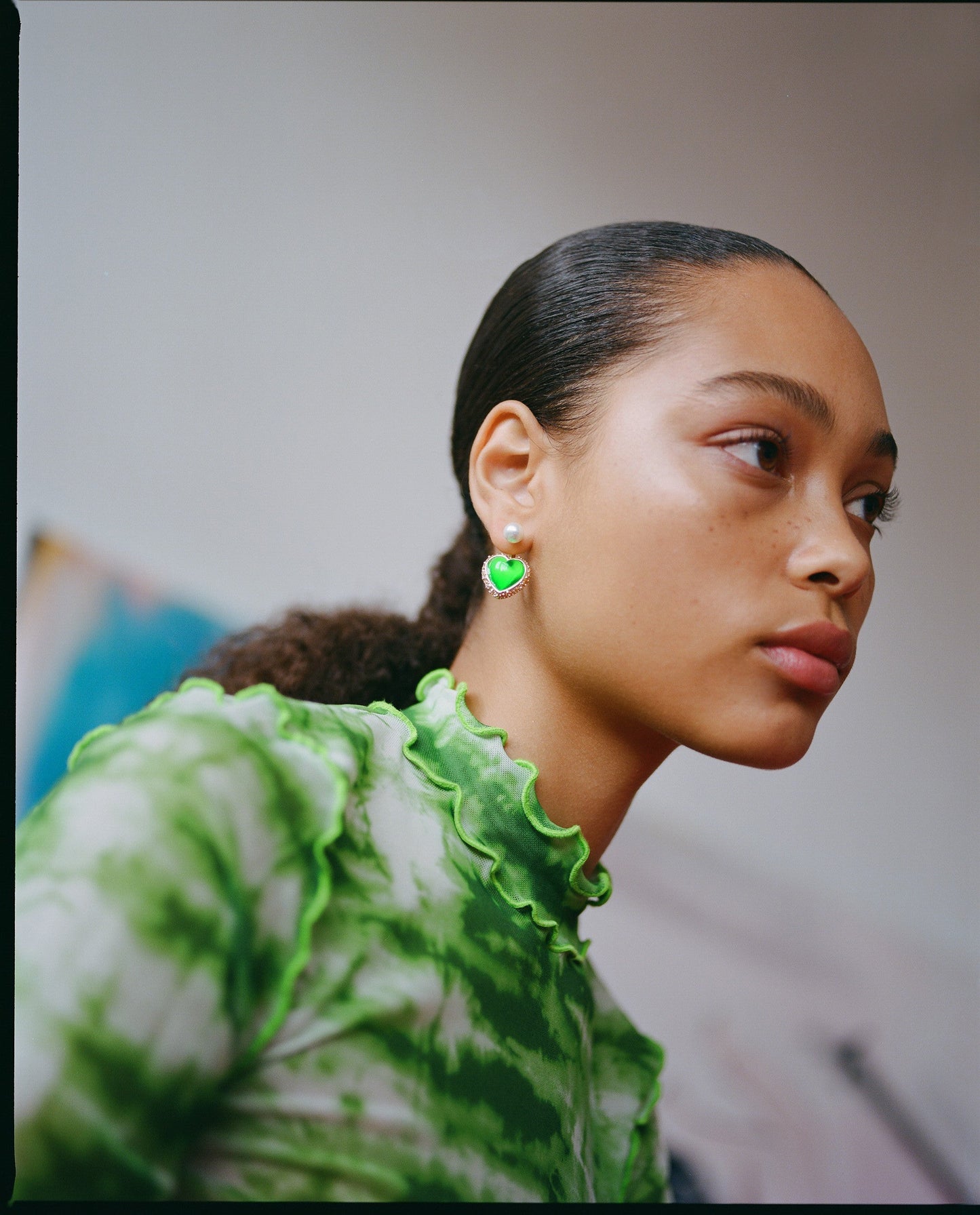 Miss limelight neon green earring