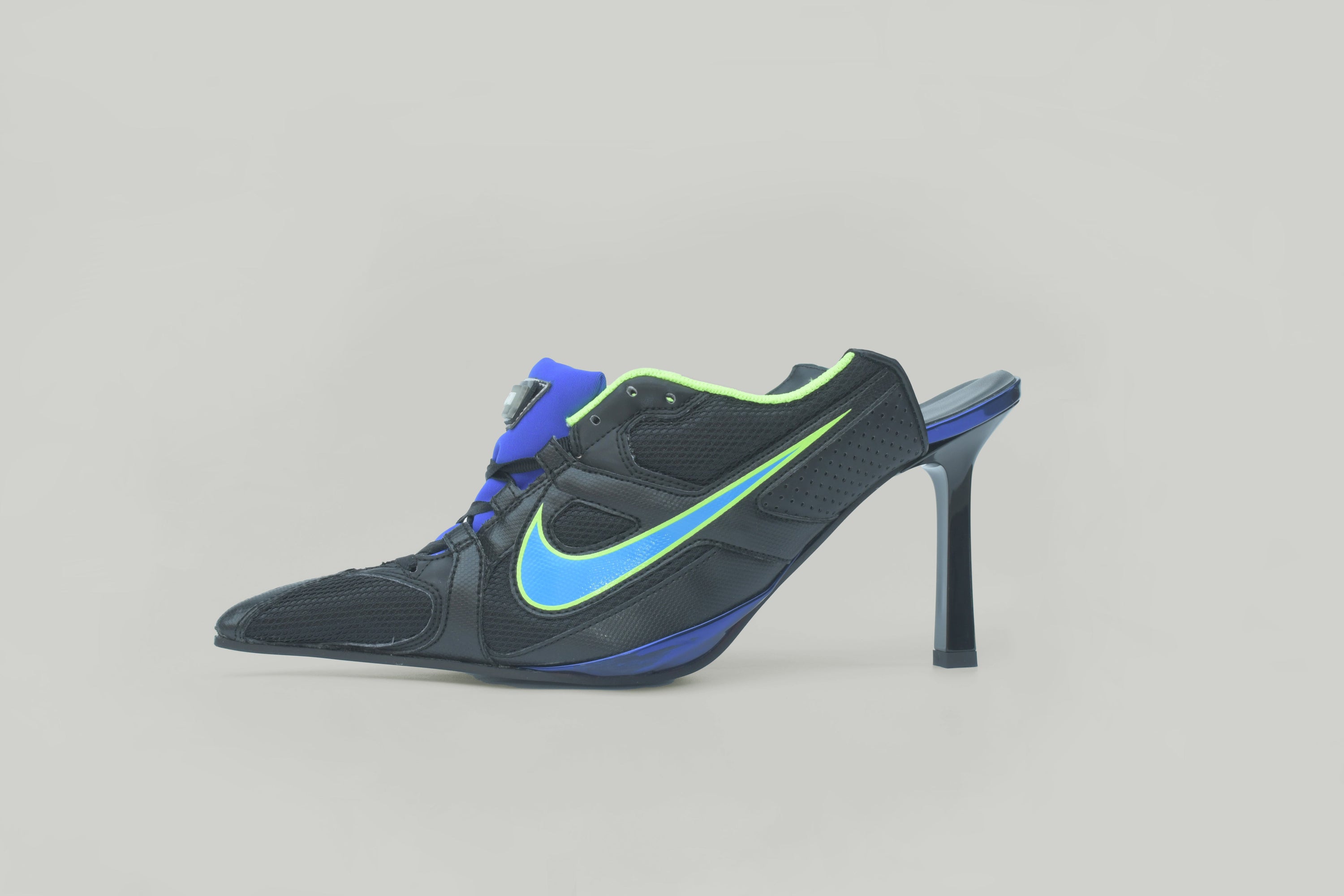 Olympia heel black