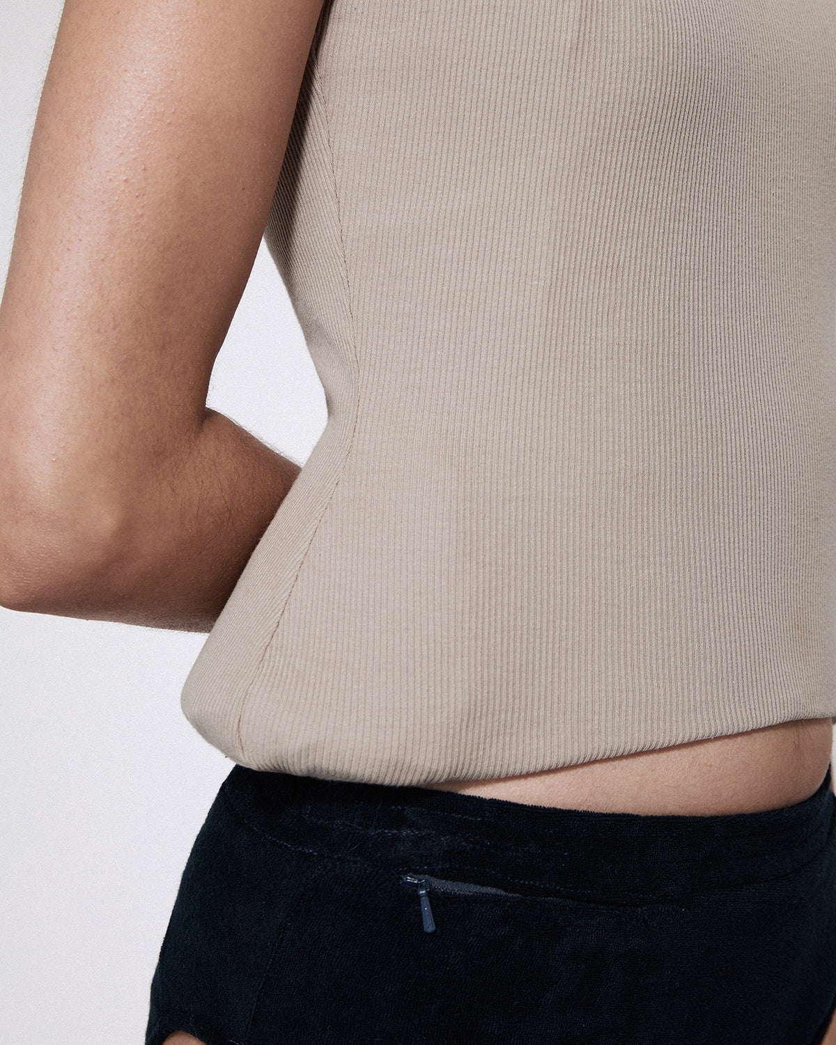 Modified rib tank taupe