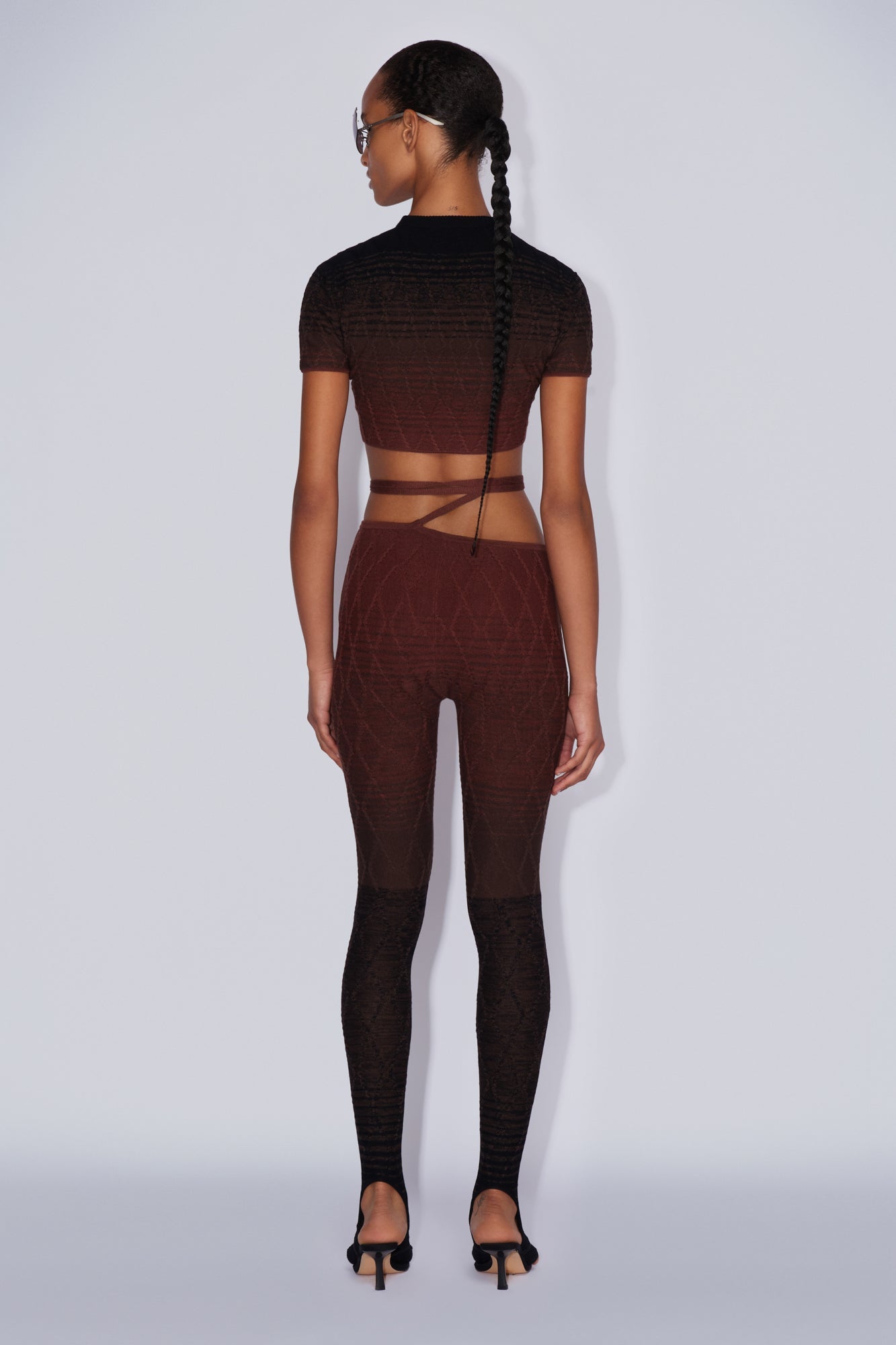 Overturned tee brown-black
