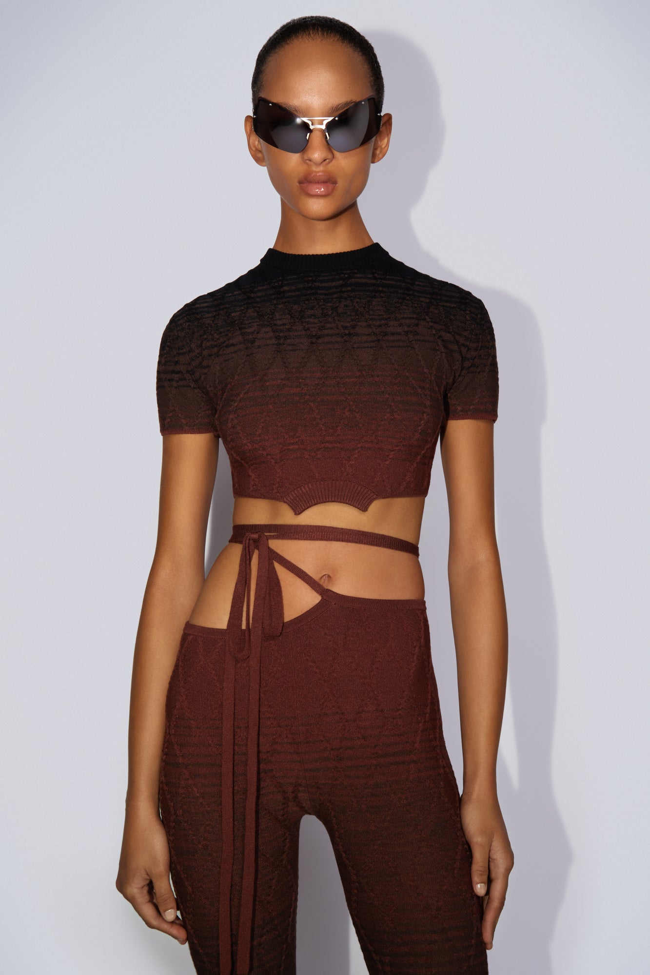 Overturned tee brown-black