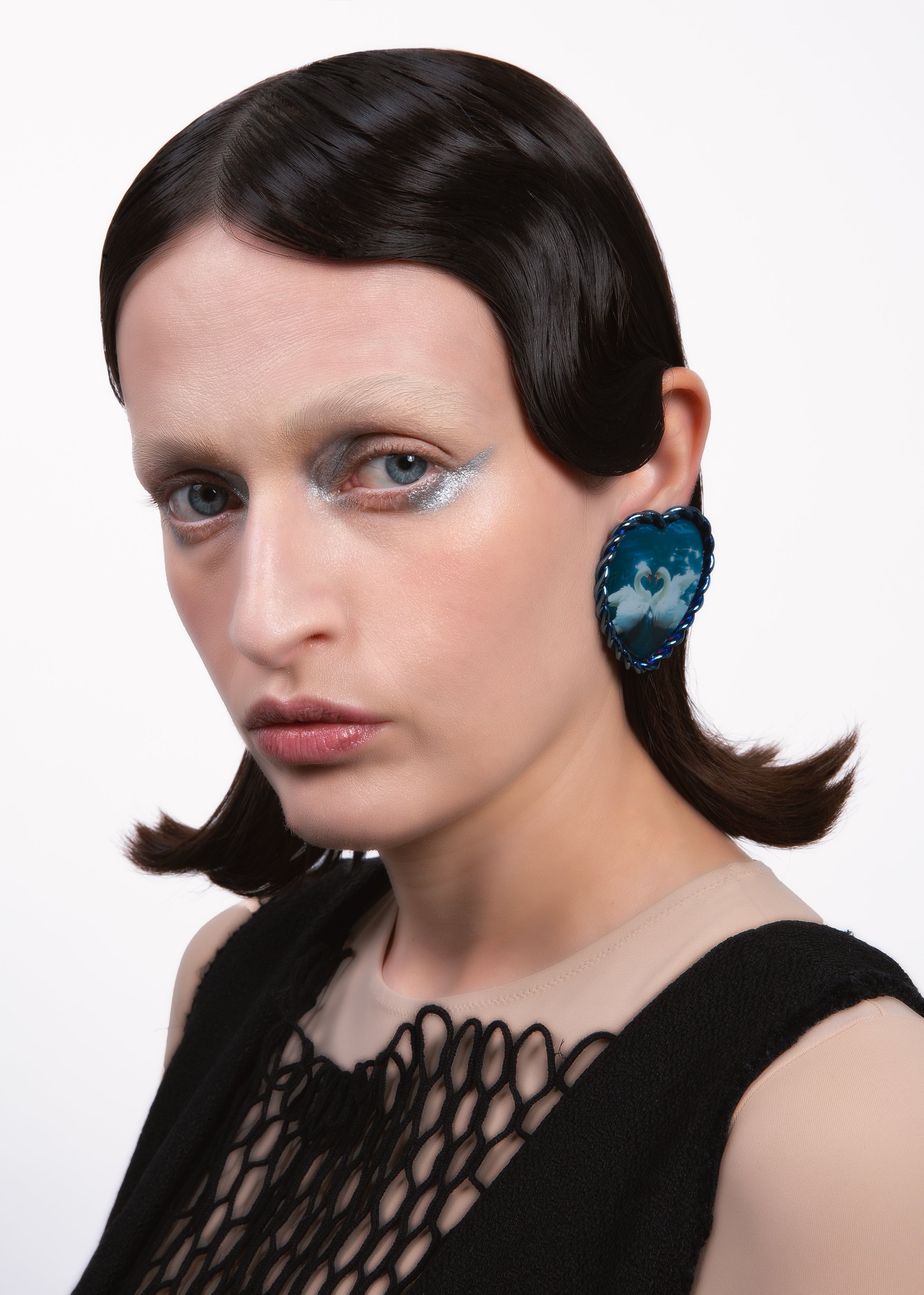 Swan in love earrings