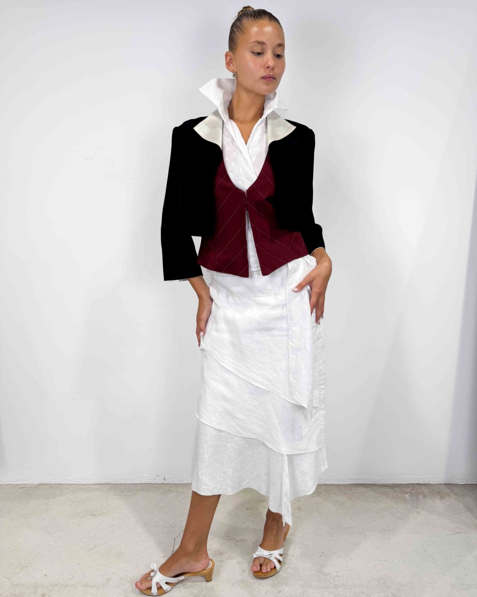 The adela bolero