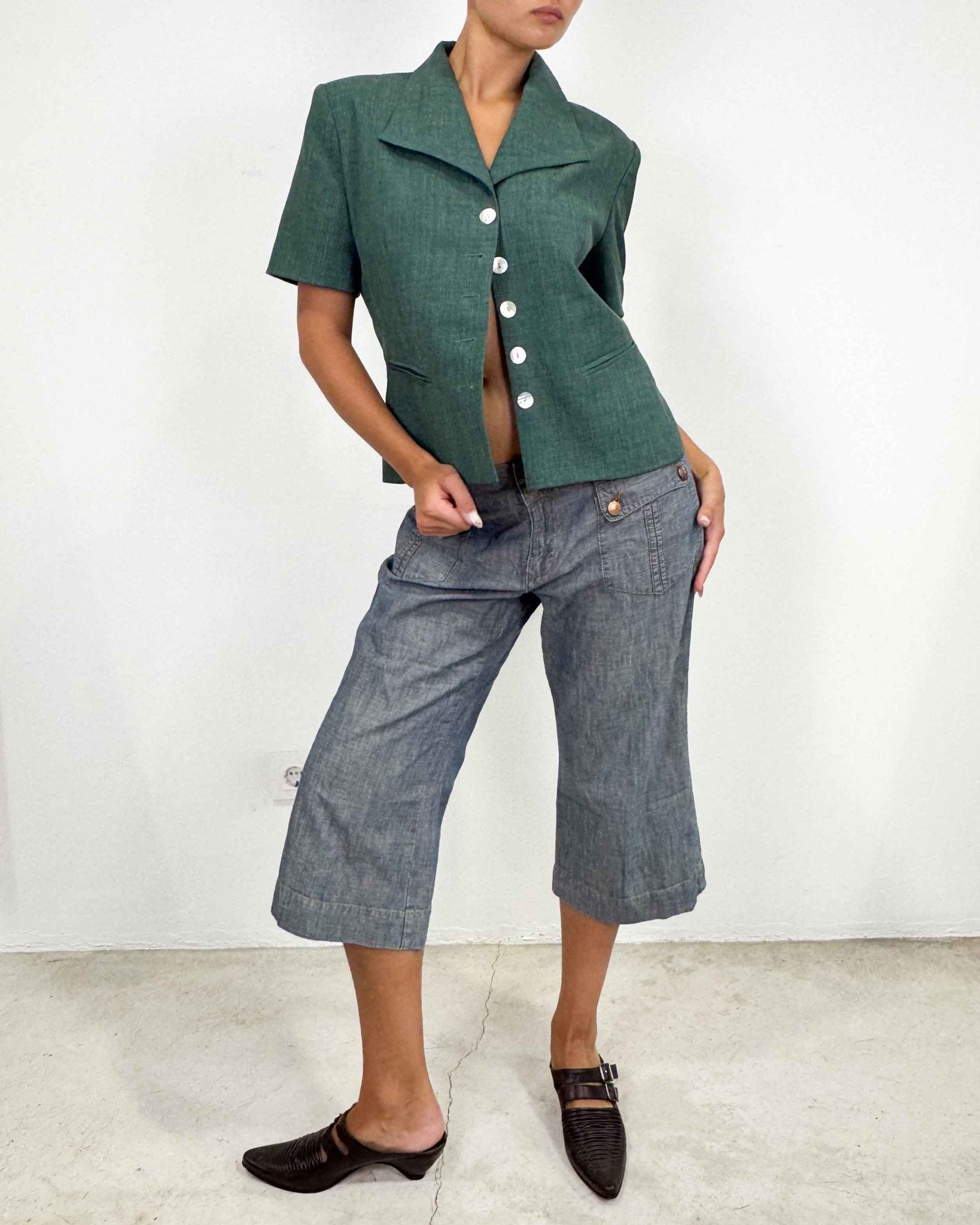 The ari top