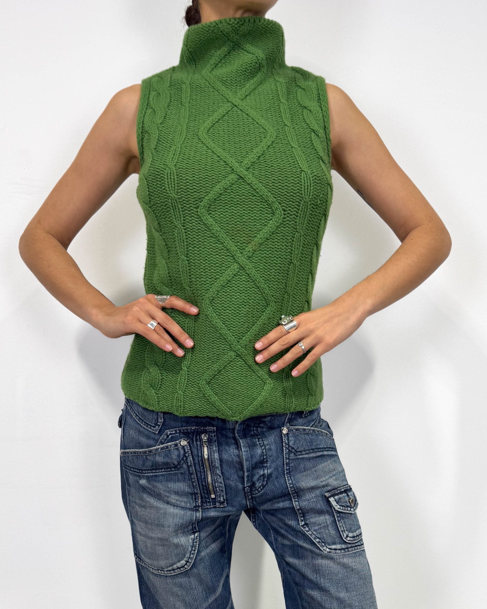 The debbie top