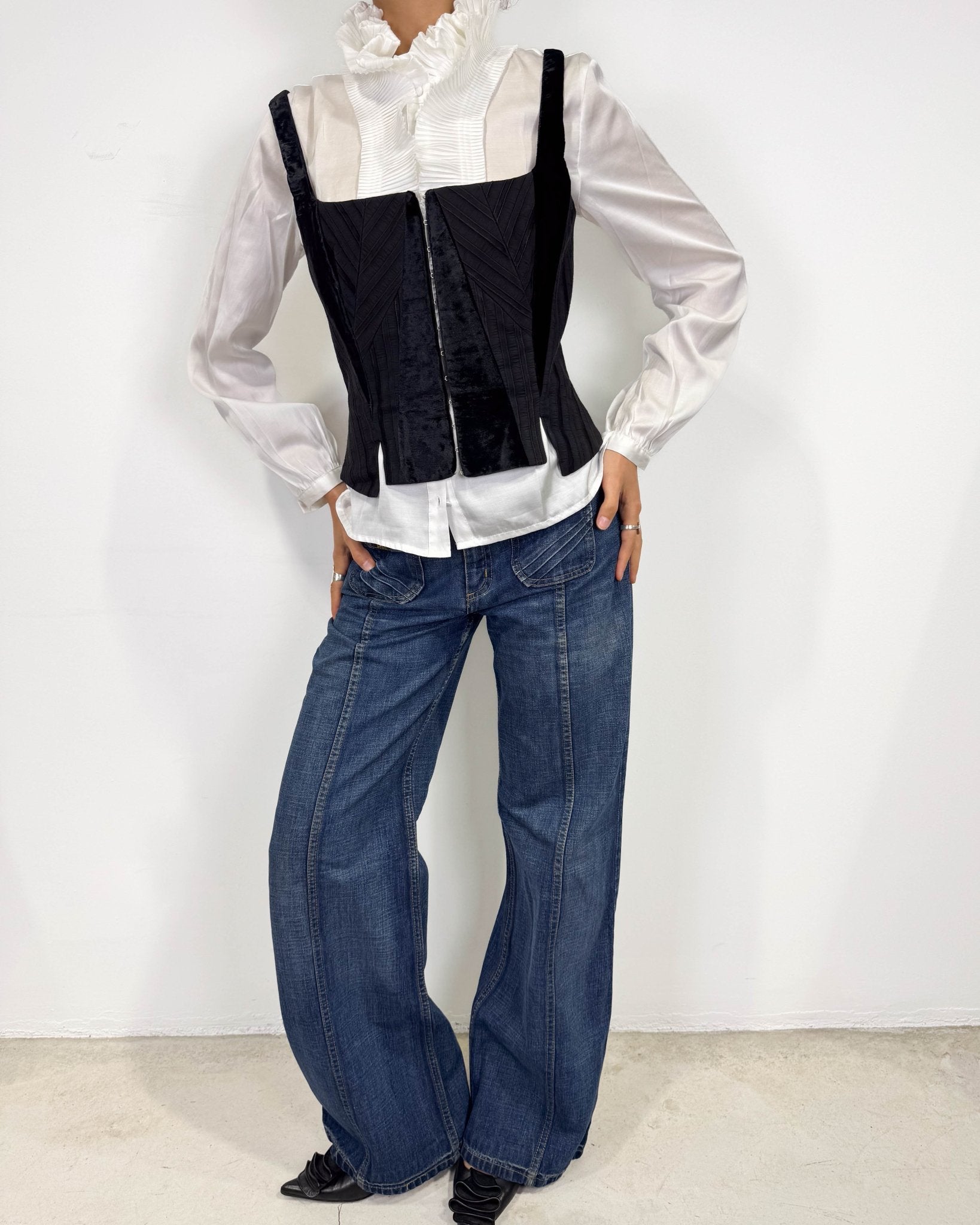 The dilara corset