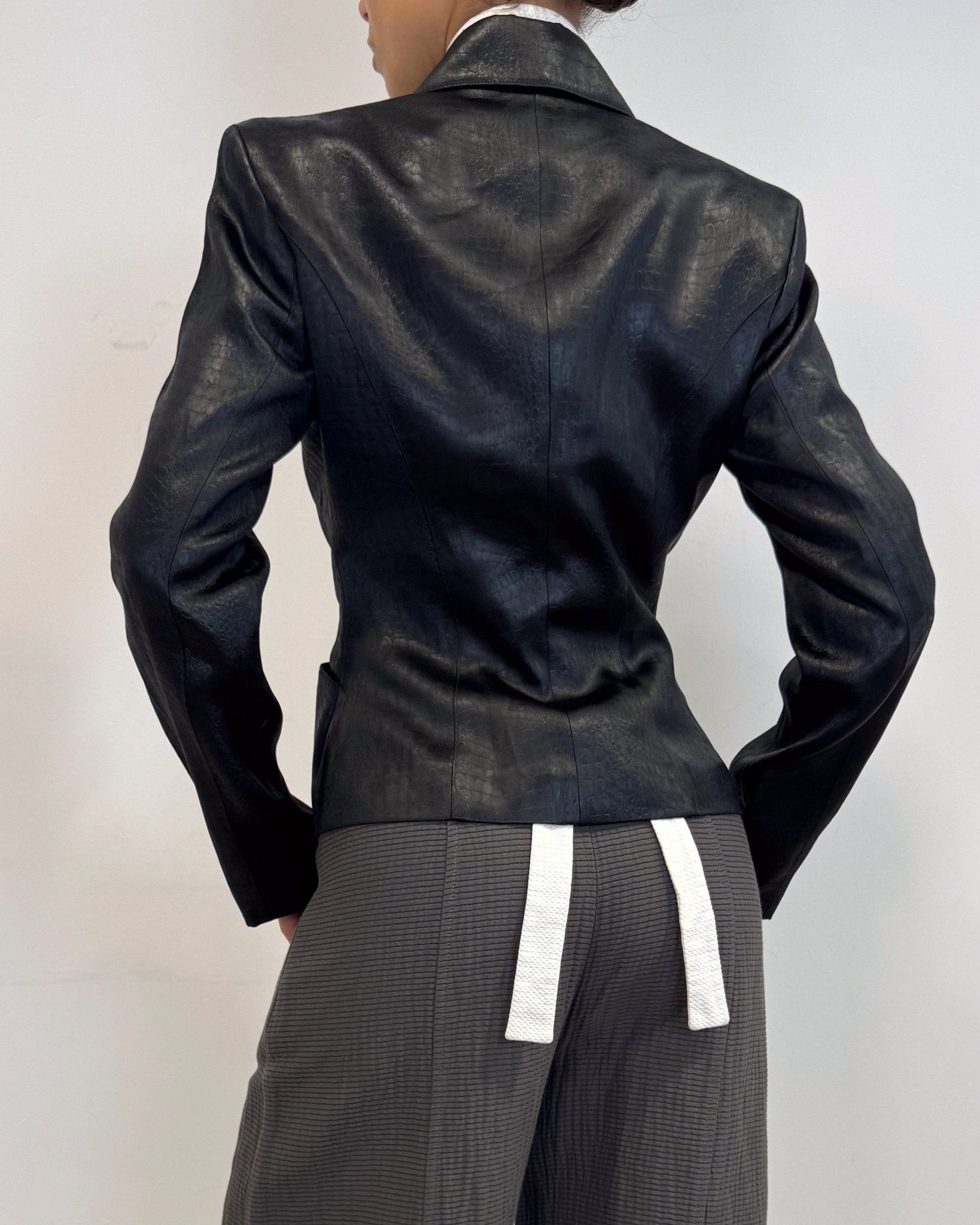 The elise blazer