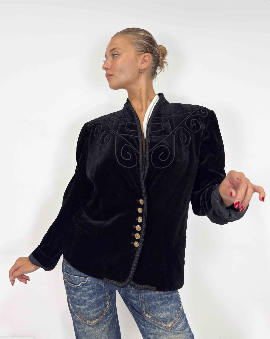 The gill blazer