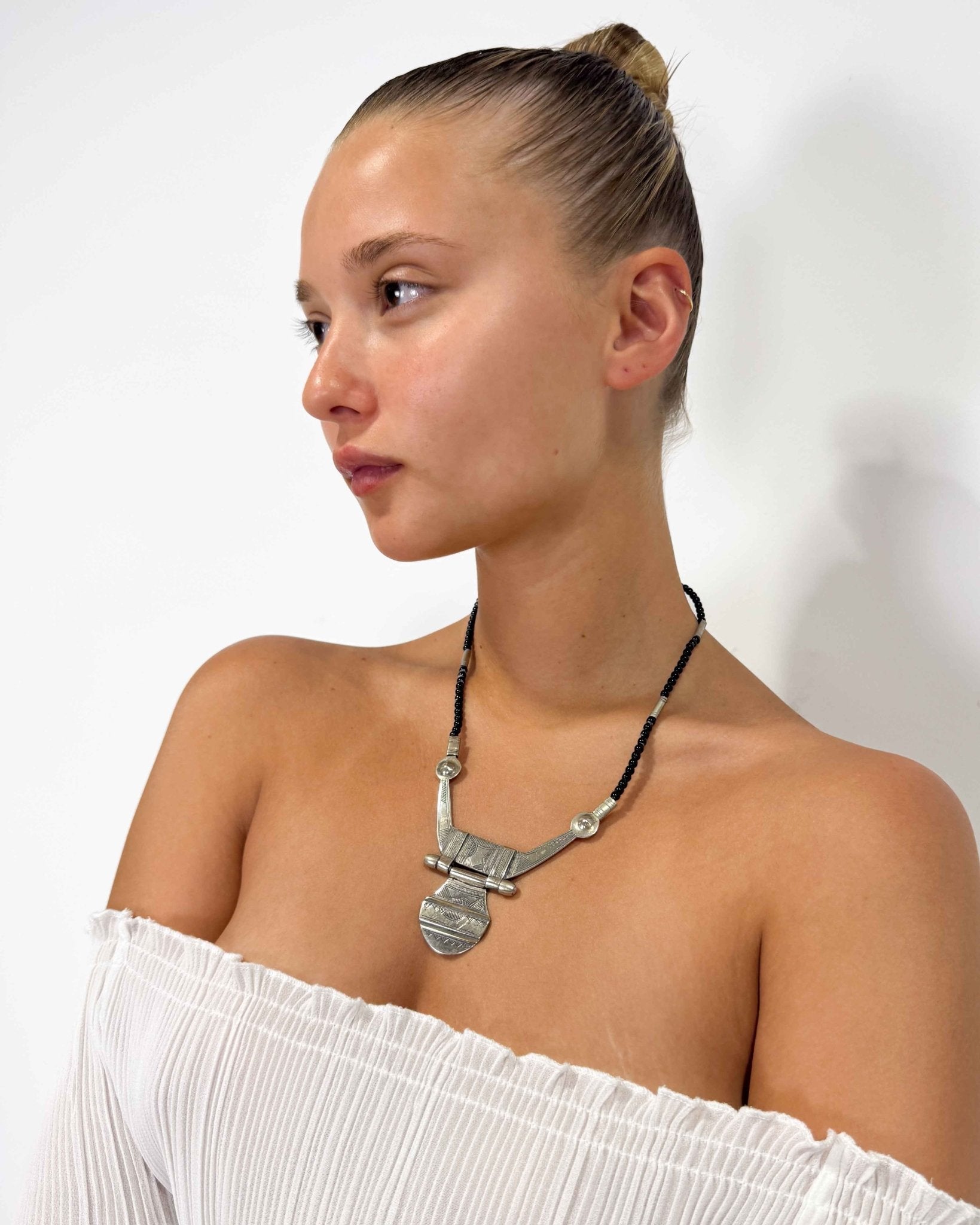 The helai necklace