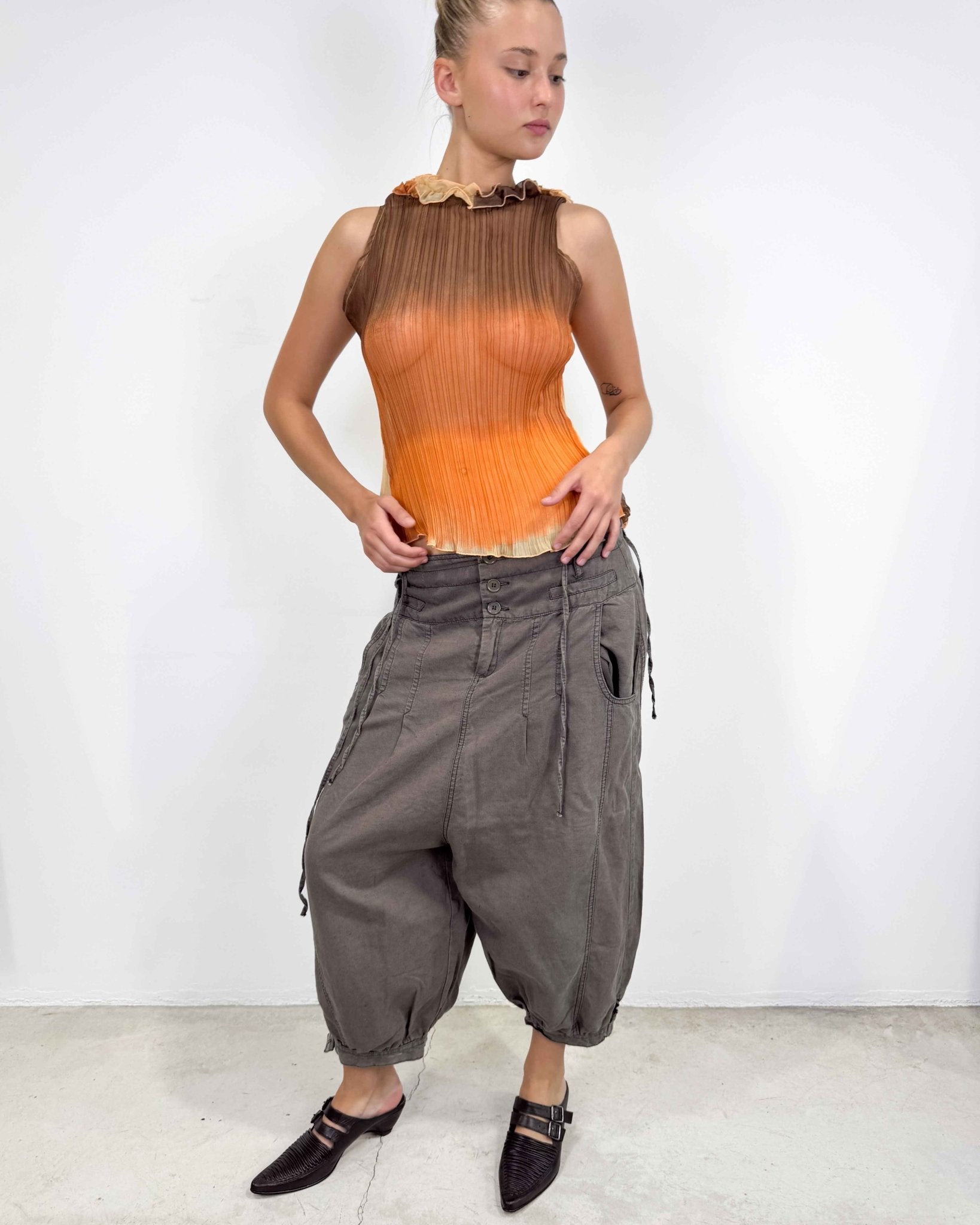 The iris top