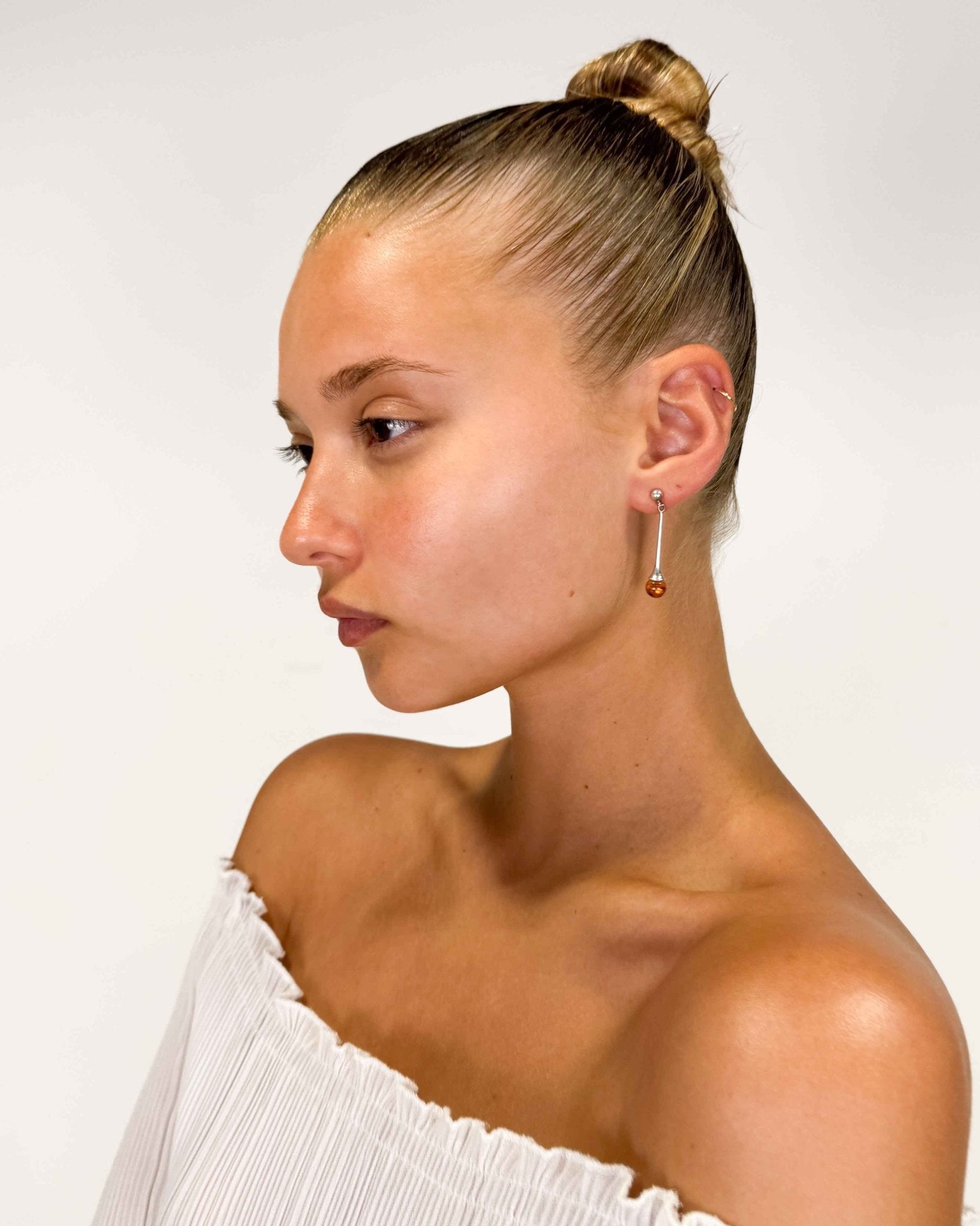 The lily earrings