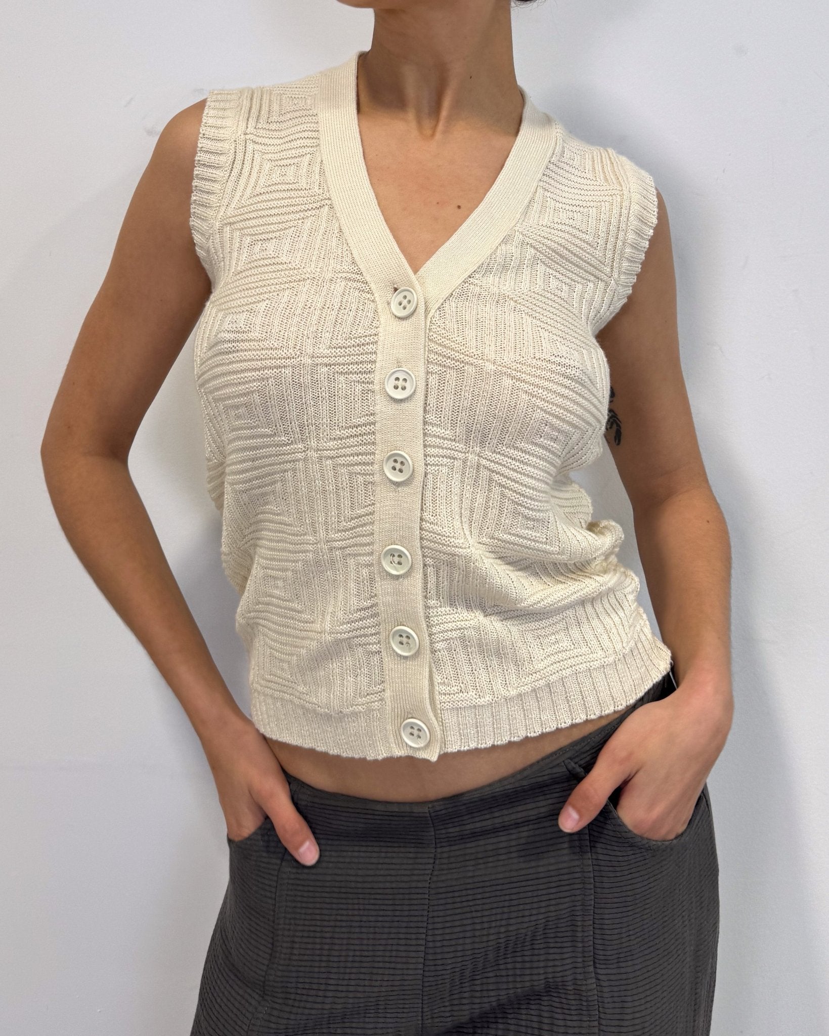 The madeleine top
