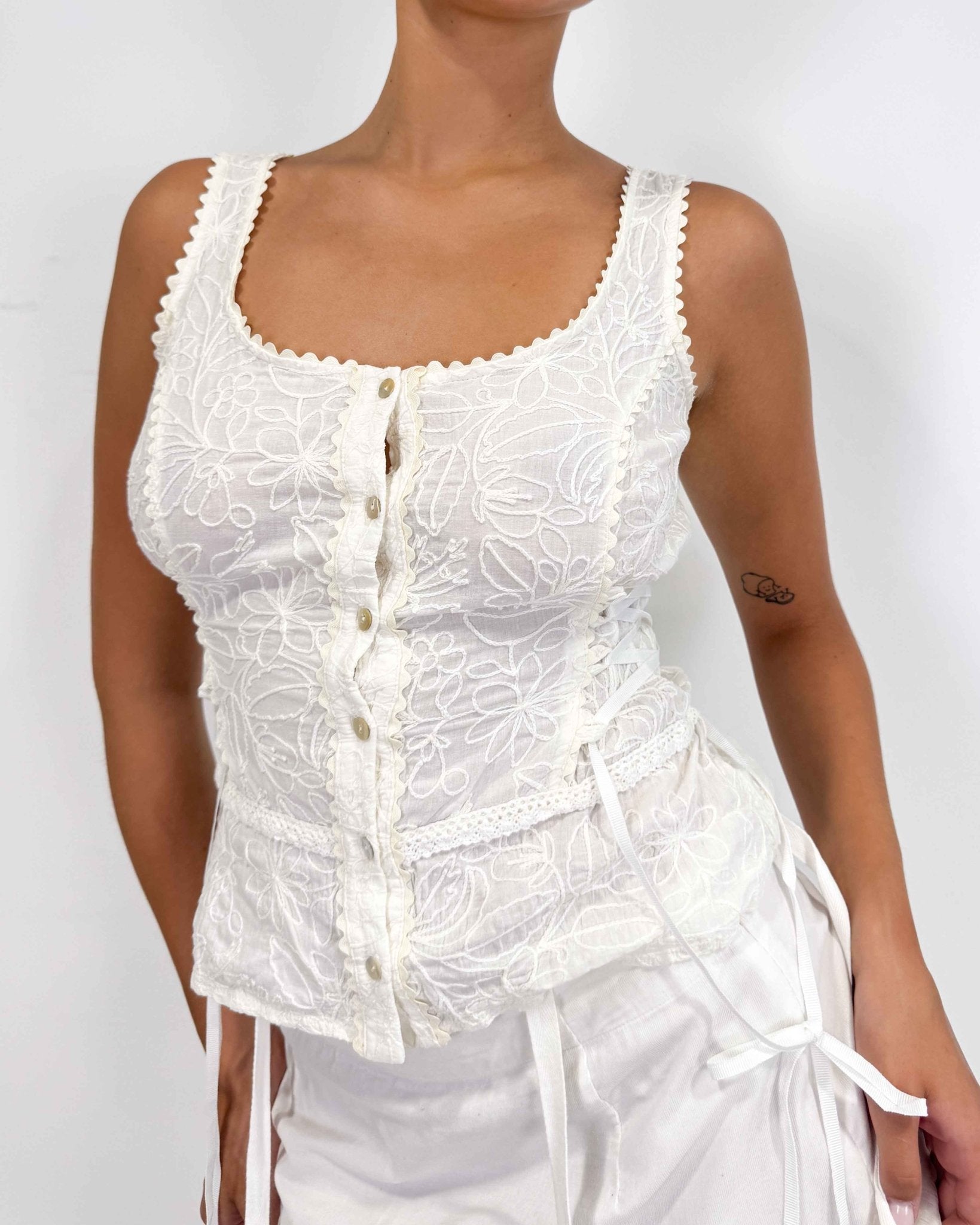 The melissa top