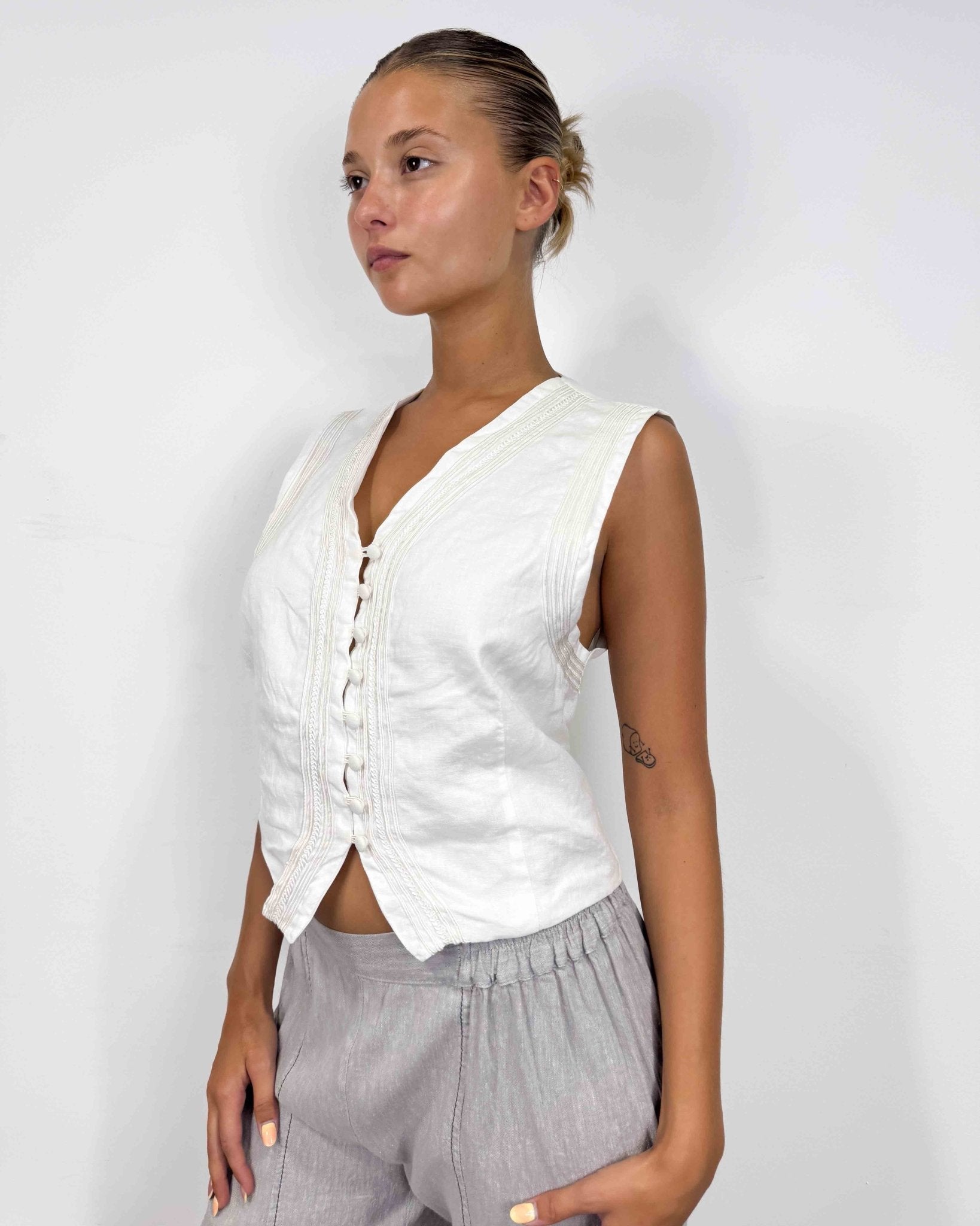 The nicole vest
