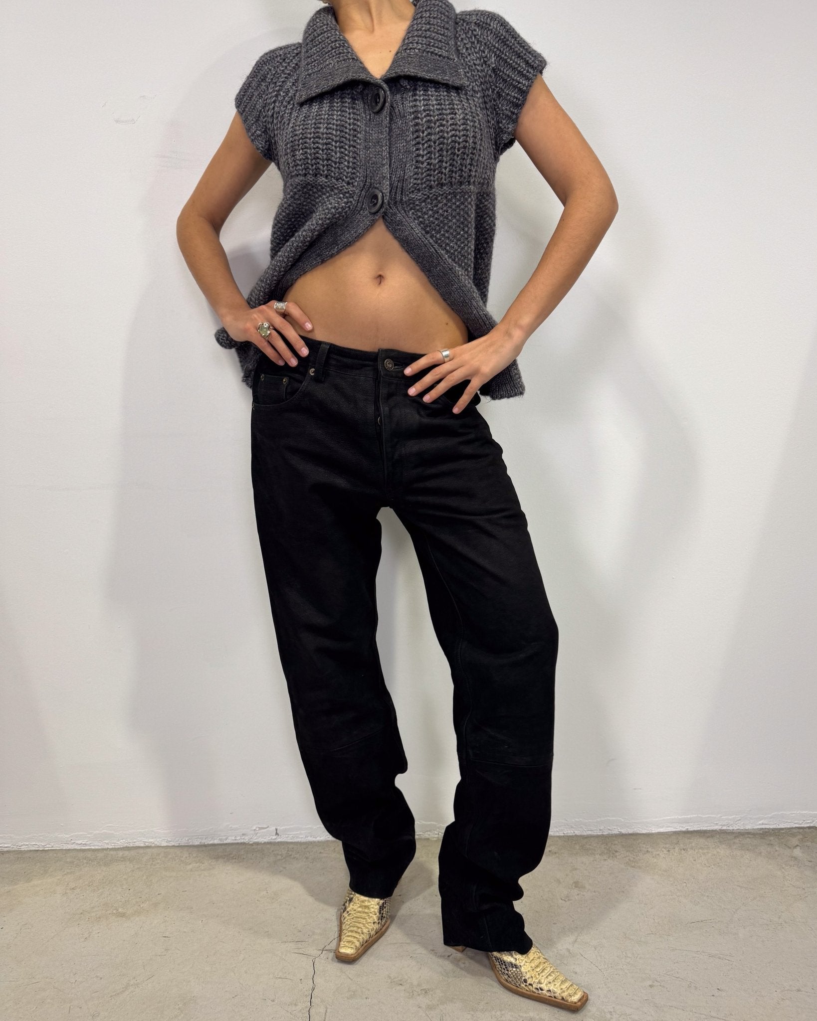 The tehanni pants