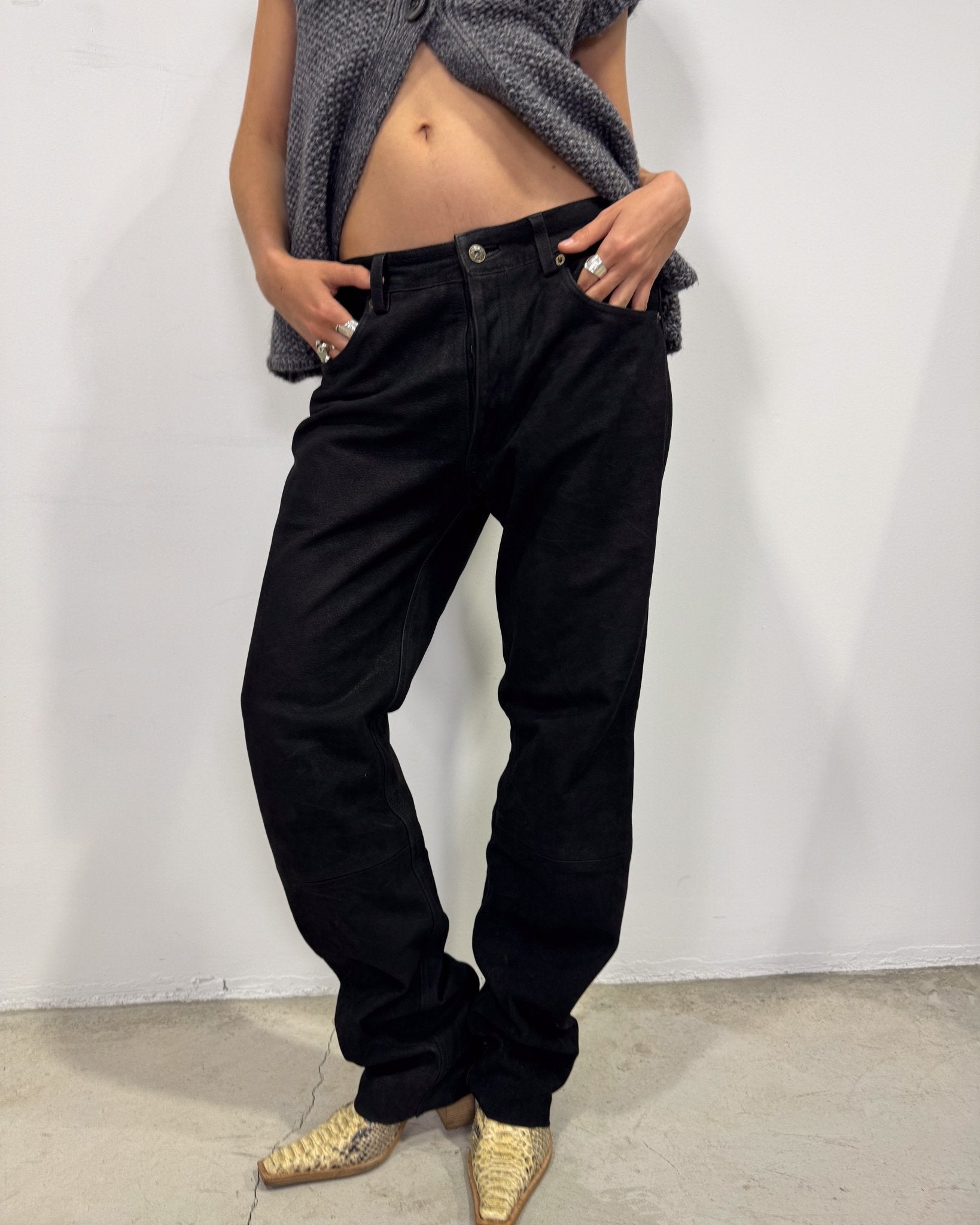 The tehanni pants