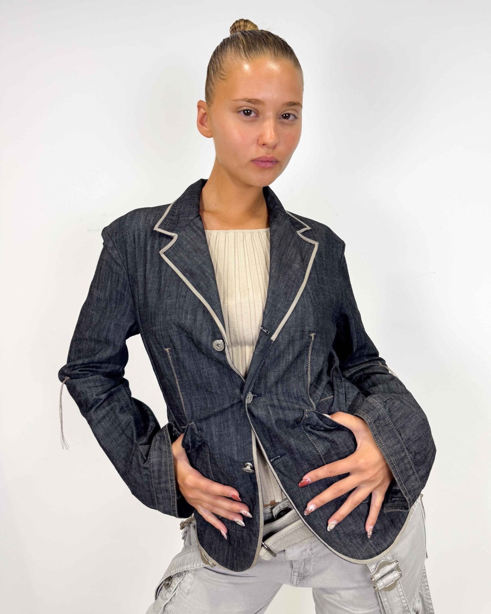 The violeta jacket by girbaud
