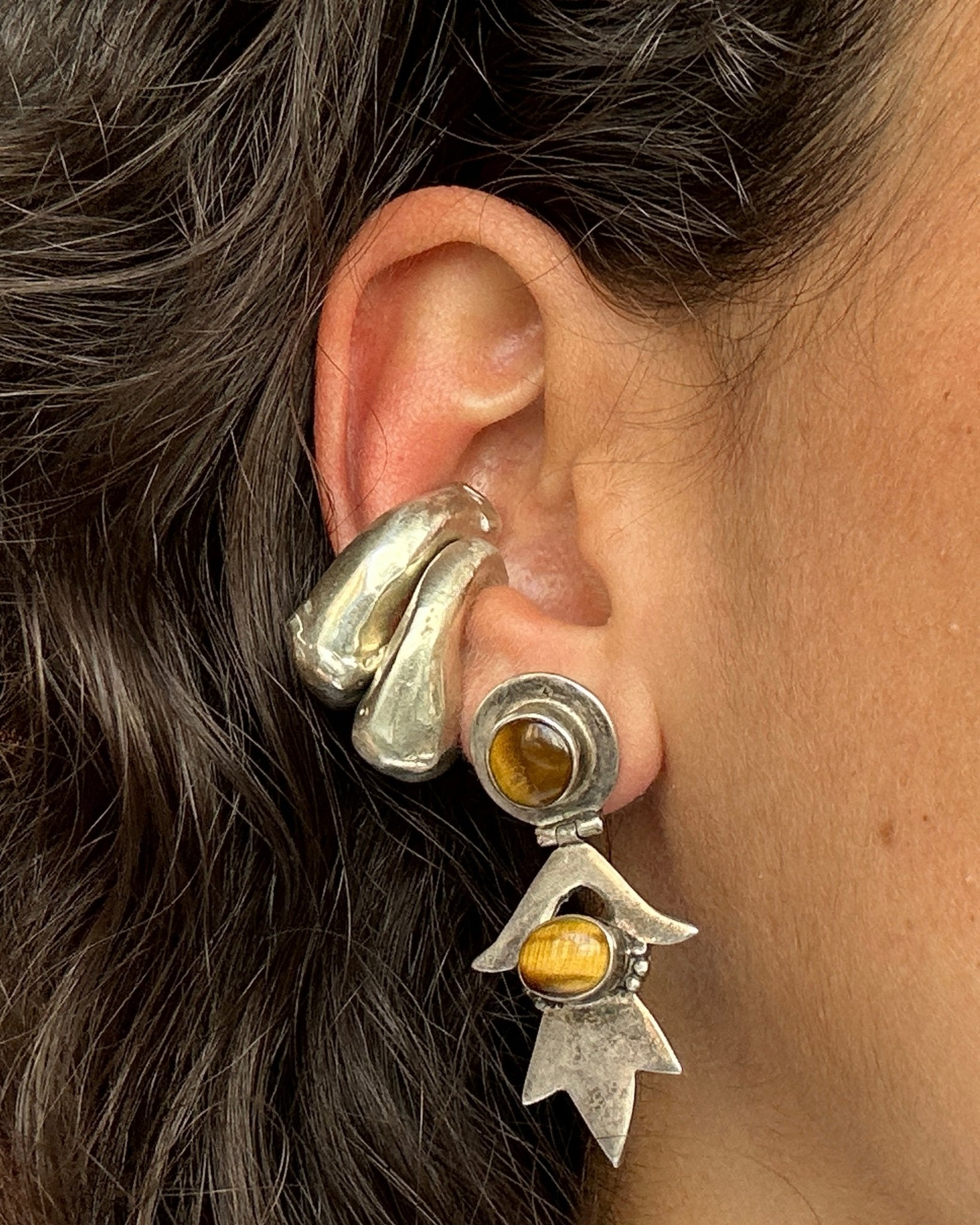 Verv_01: the ear cuff
